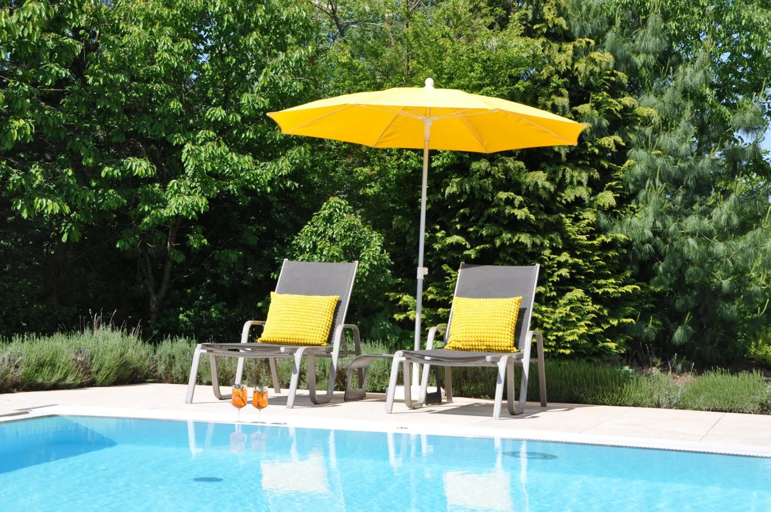 Swimming pool in Hotel Garni Toscanina - Adults Only