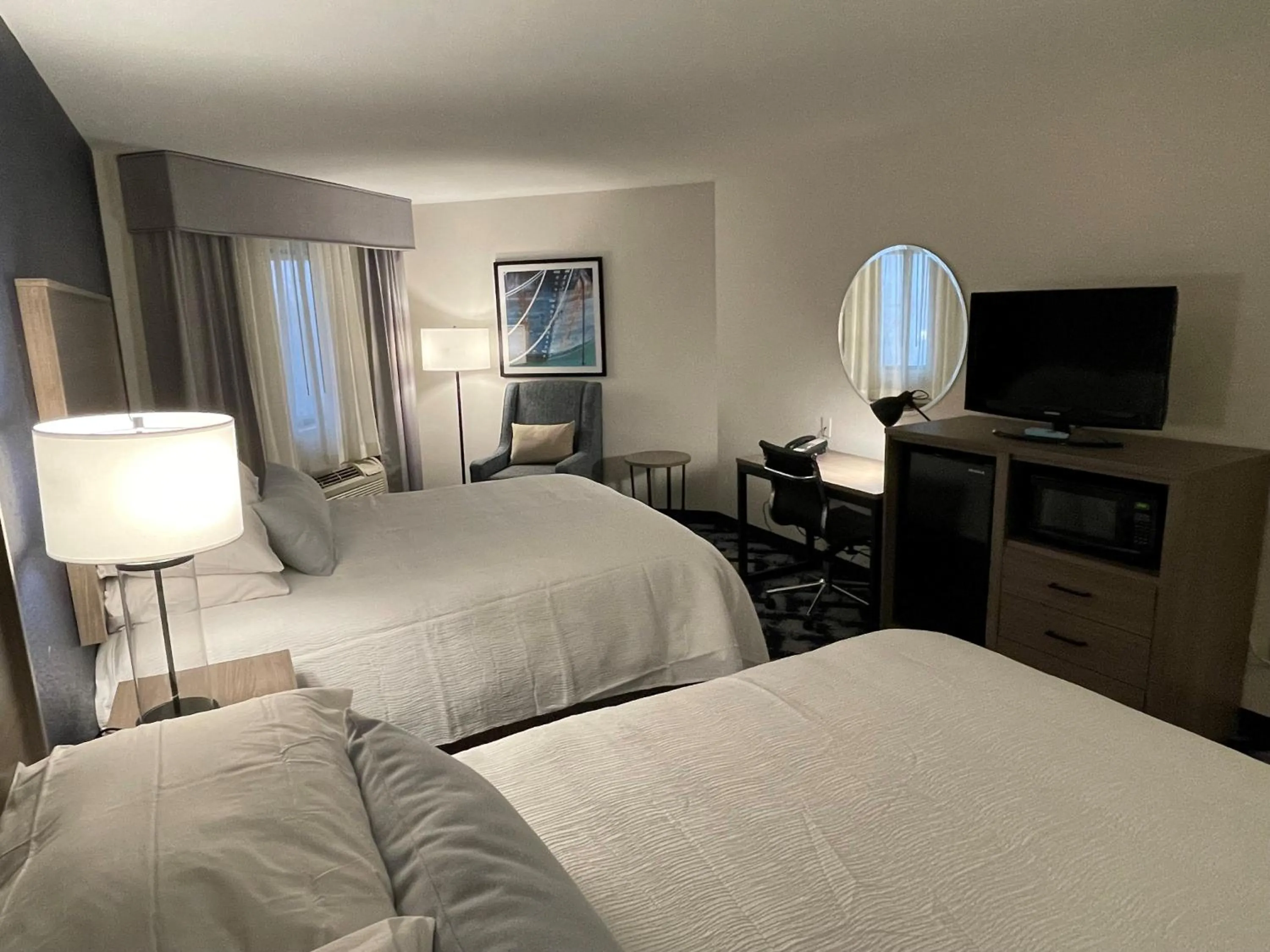 Photo of the whole room, Bed in The Inn on Maritime Bay, an Ascend Collection Hotel