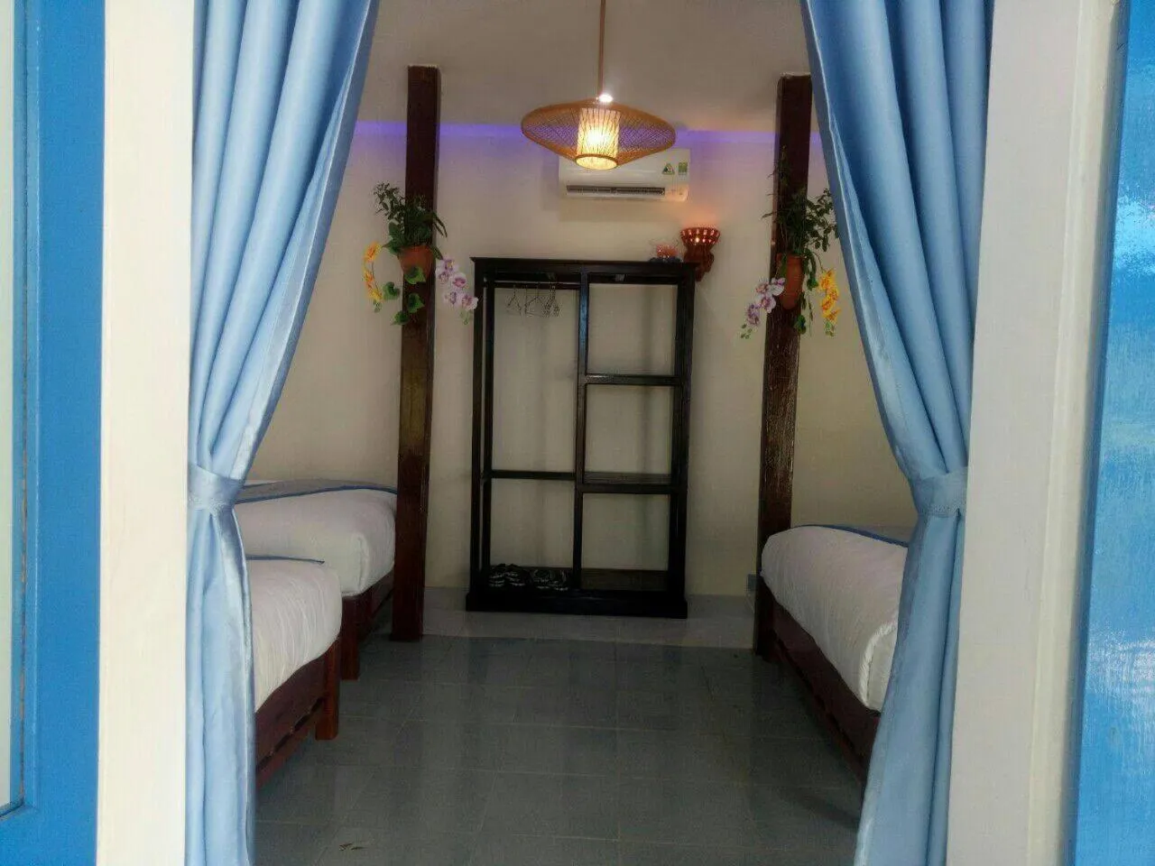 Facade/entrance, Bed in Hoi An Blue Seaside Homestay