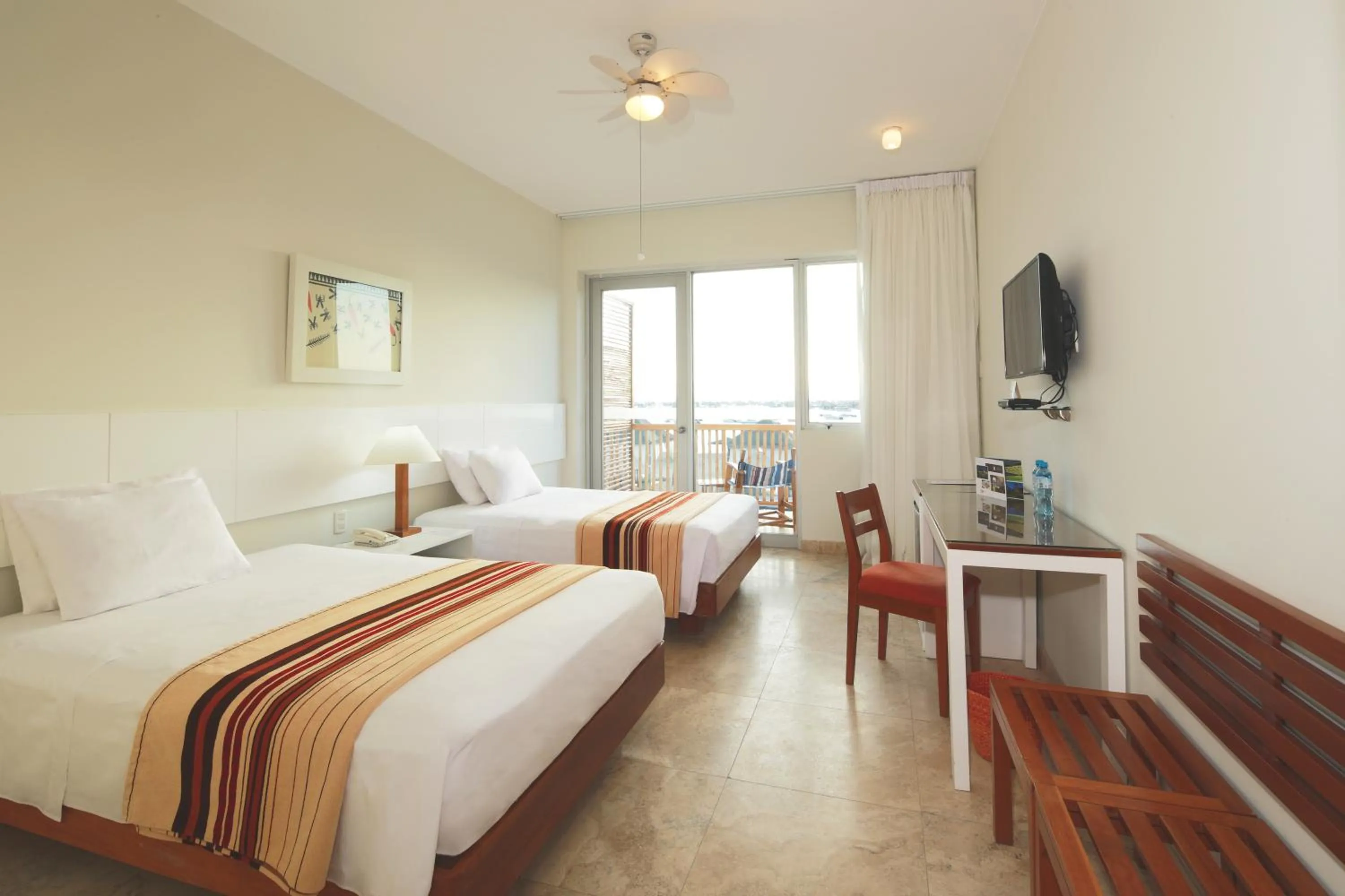 Photo of the whole room, Bed in San Agustin Paracas