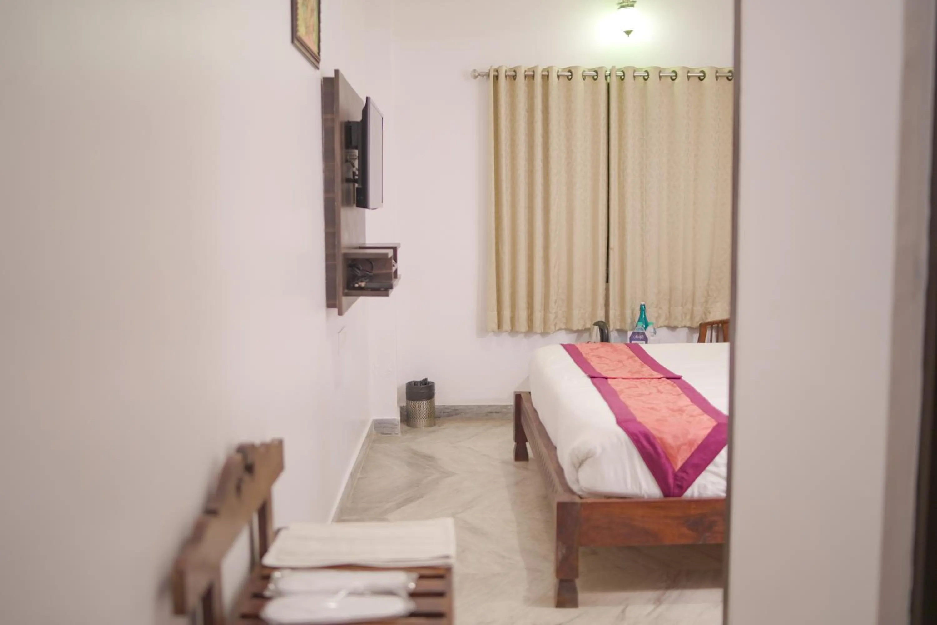 TV and multimedia, Bed in Atulya Niwas