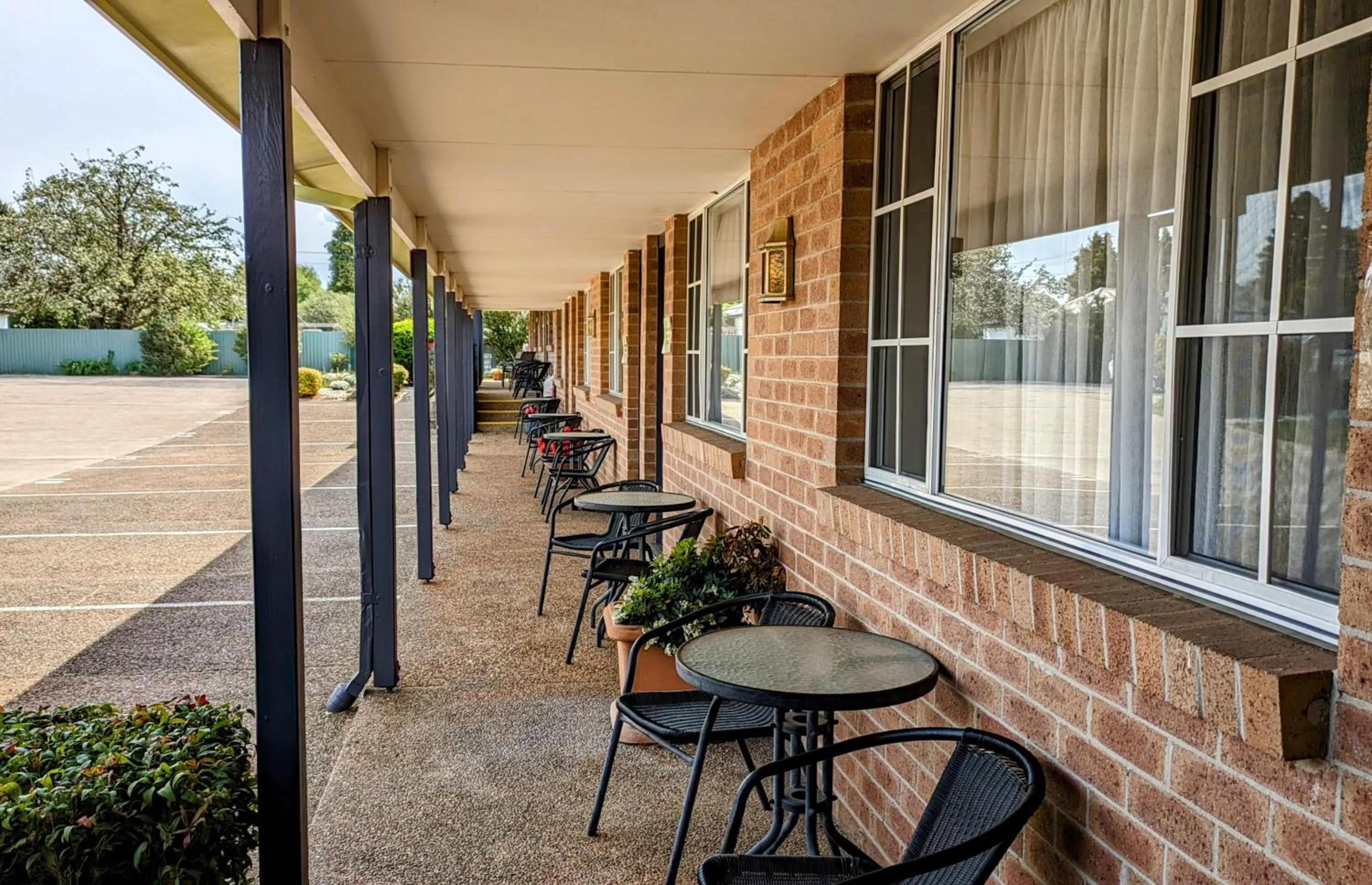 Garden in Highlands Motor Inn