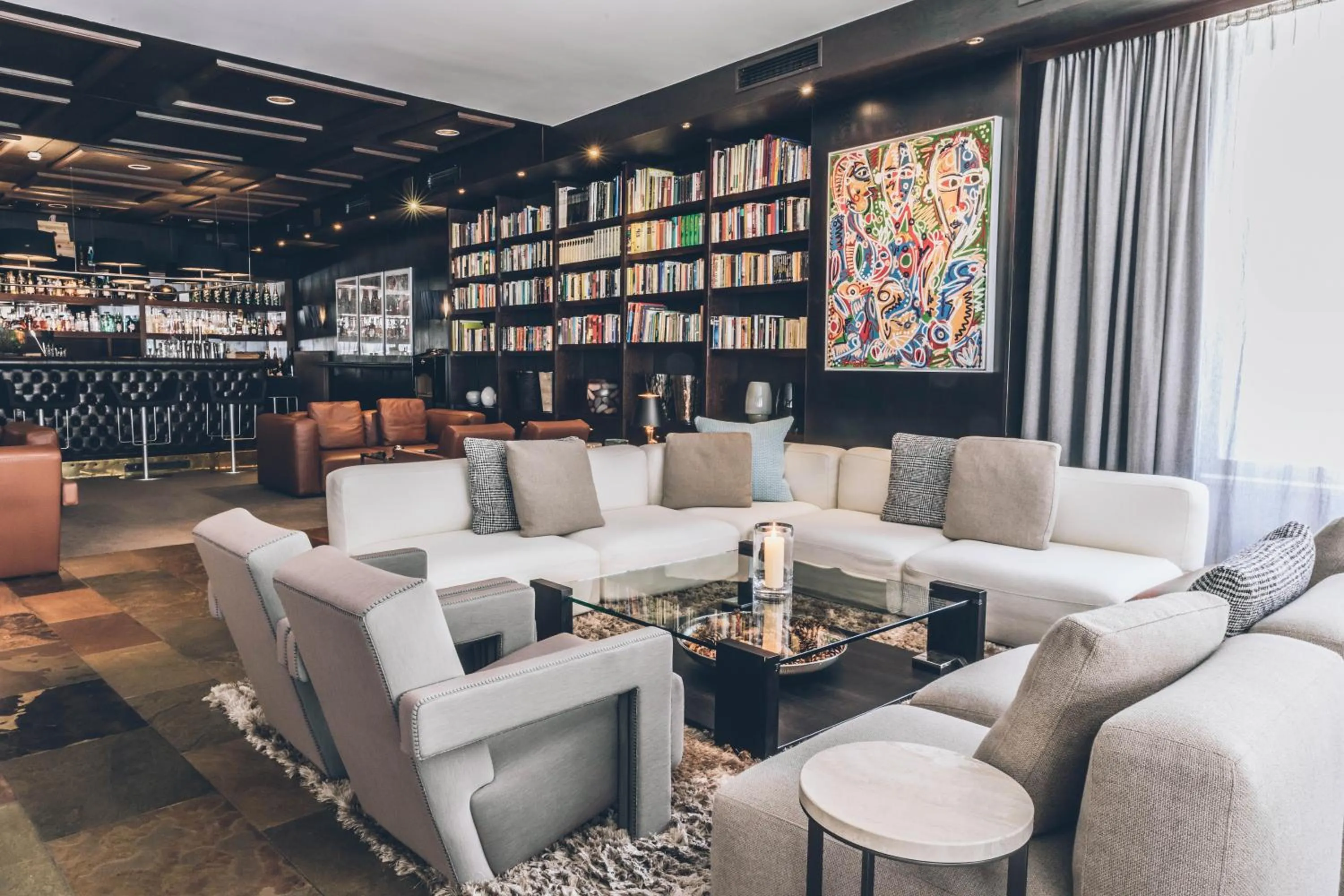 Library in Elizabeth Arthotel Adults Only