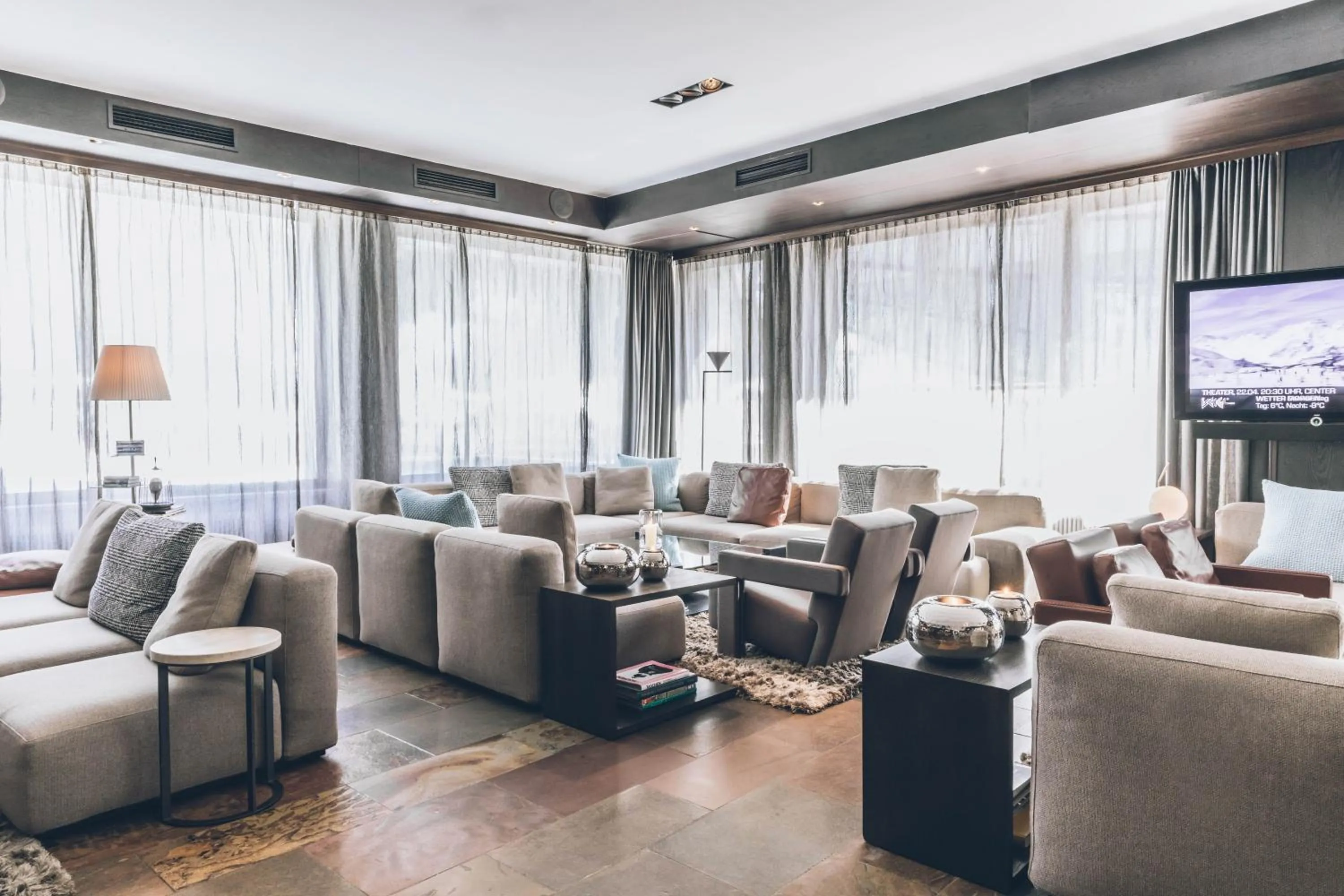 Library in Elizabeth Arthotel Adults Only