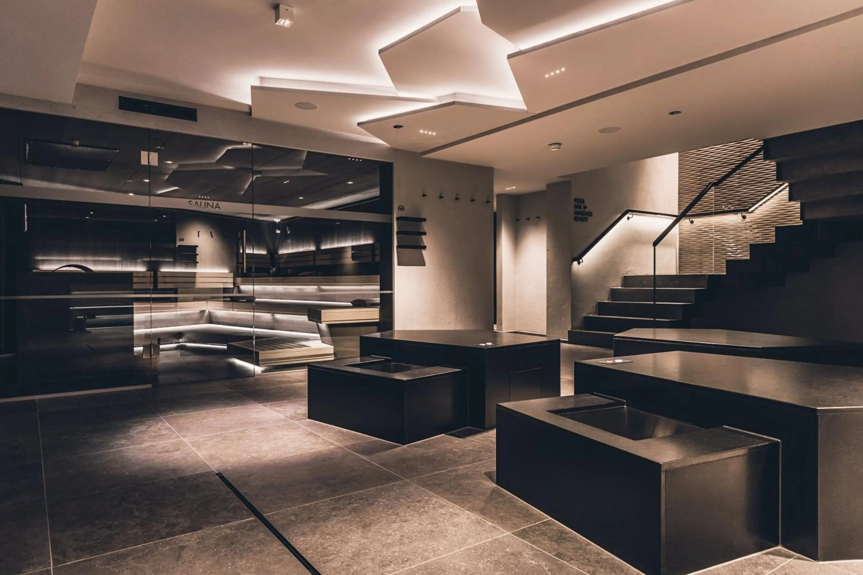 Massage in Elizabeth Arthotel Adults Only