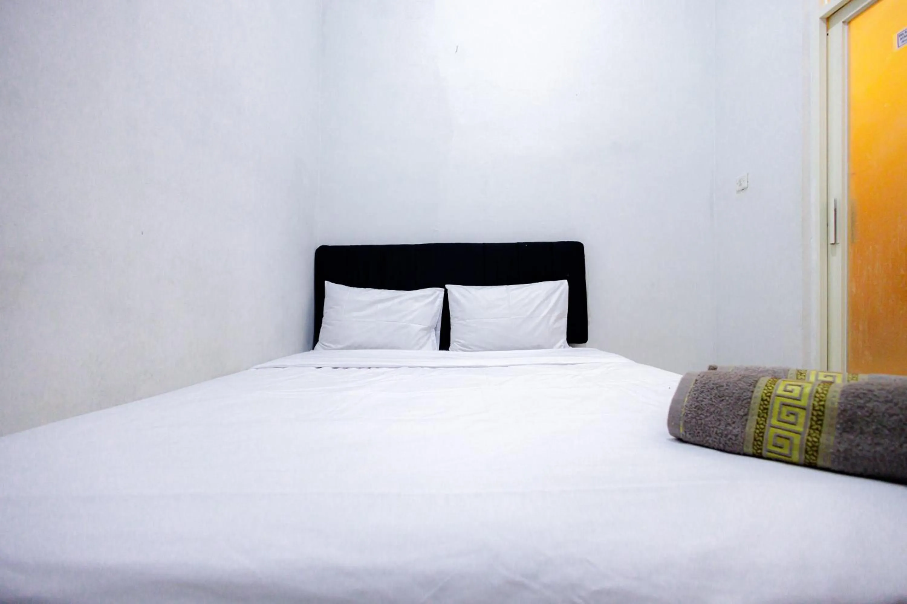 Bed in Marcello Residence Siwalankerto near Petra University Surabaya Mitra RedDoorz