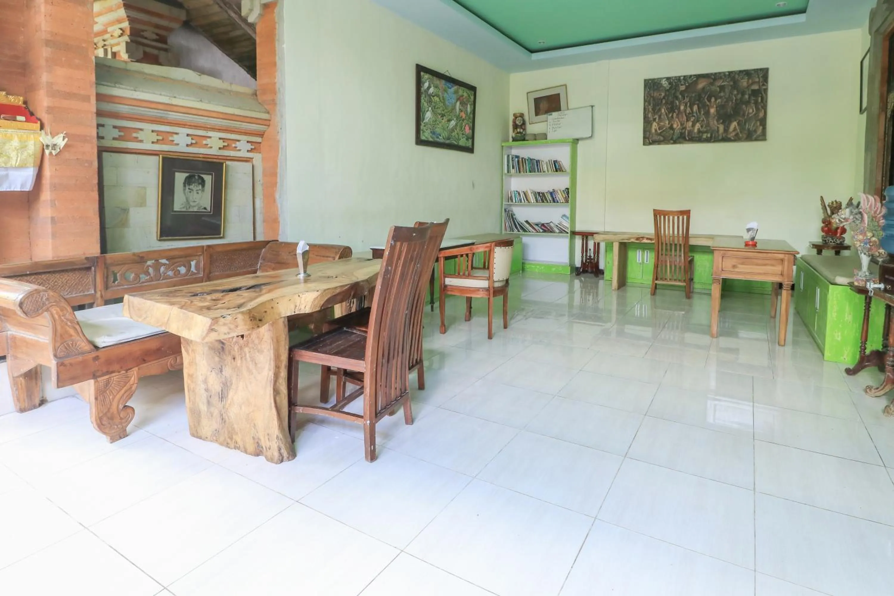 Lobby or reception in Pering Bungalow Ubud