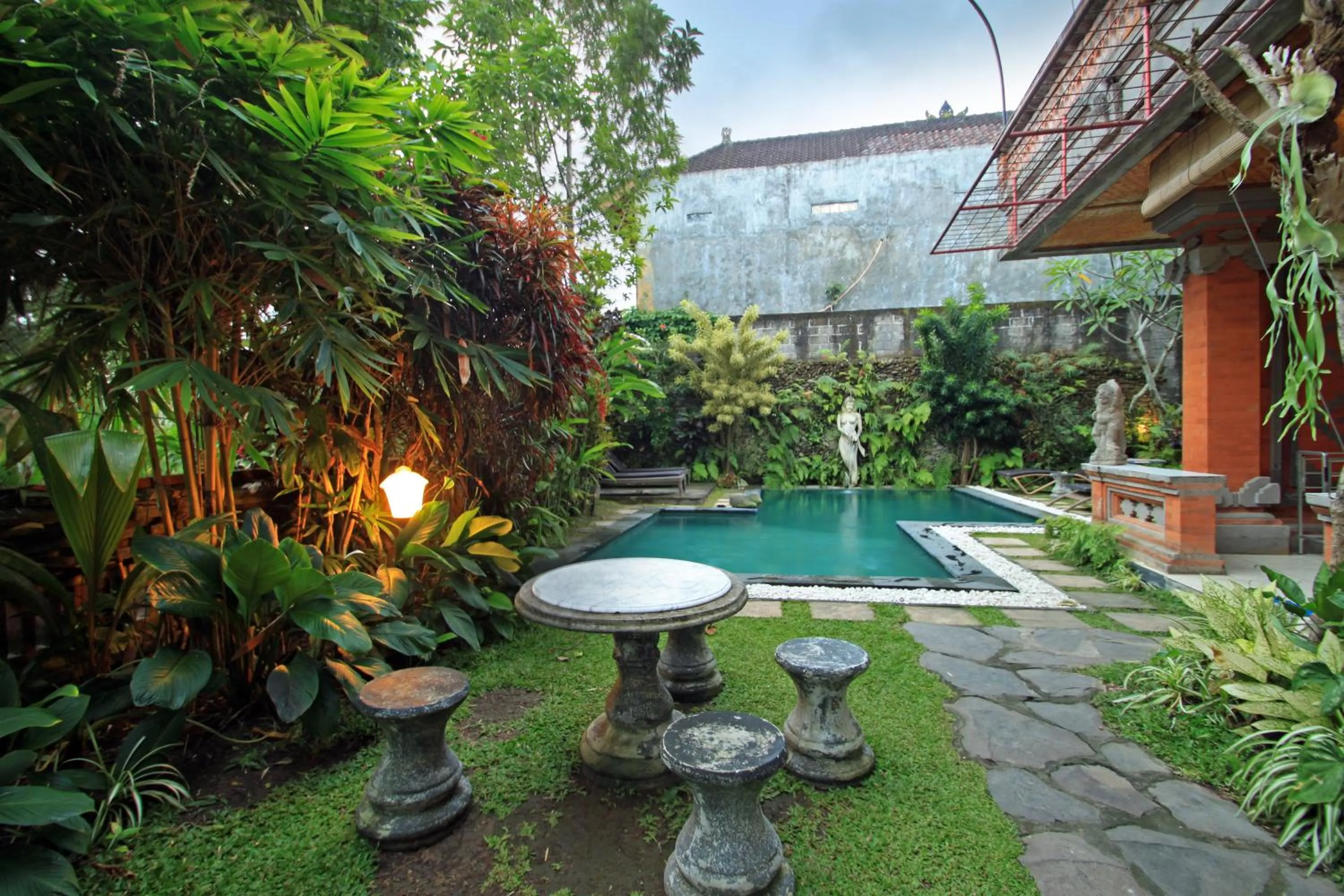 Swimming pool in Pering Bungalow Ubud