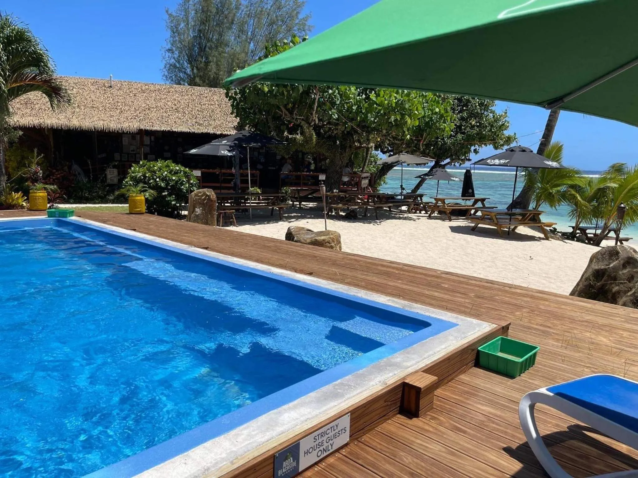 Beach in Aroa Beachside Resort