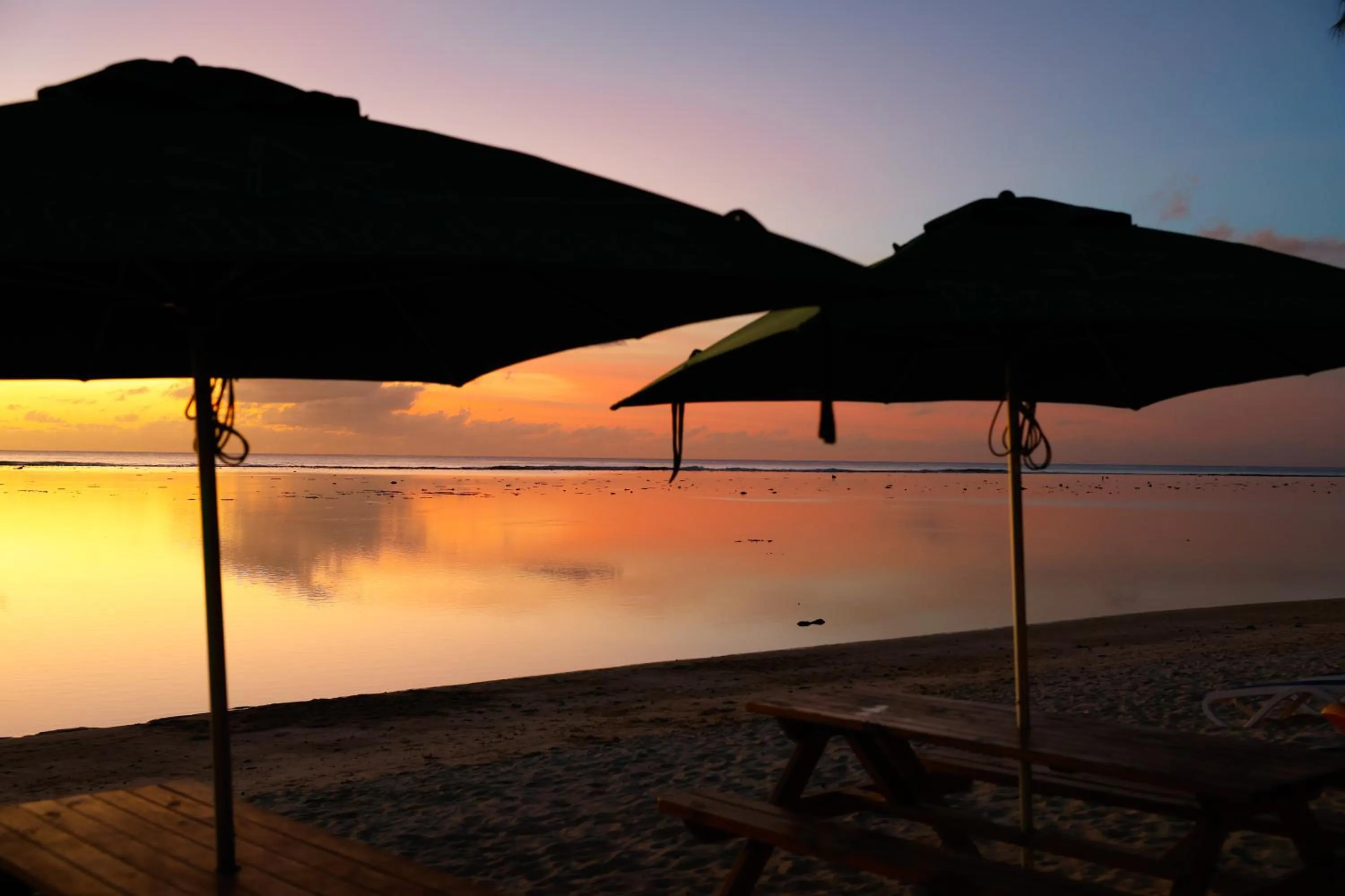 Beach in Aroa Beachside Resort