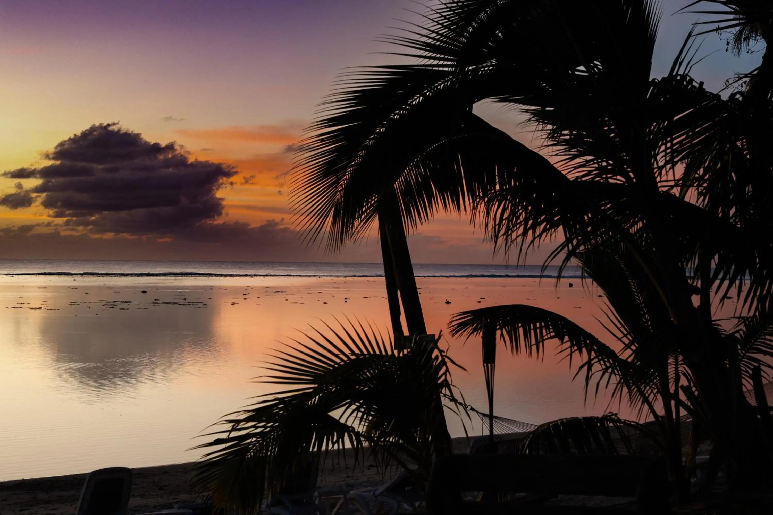 Beach in Aroa Beachside Resort
