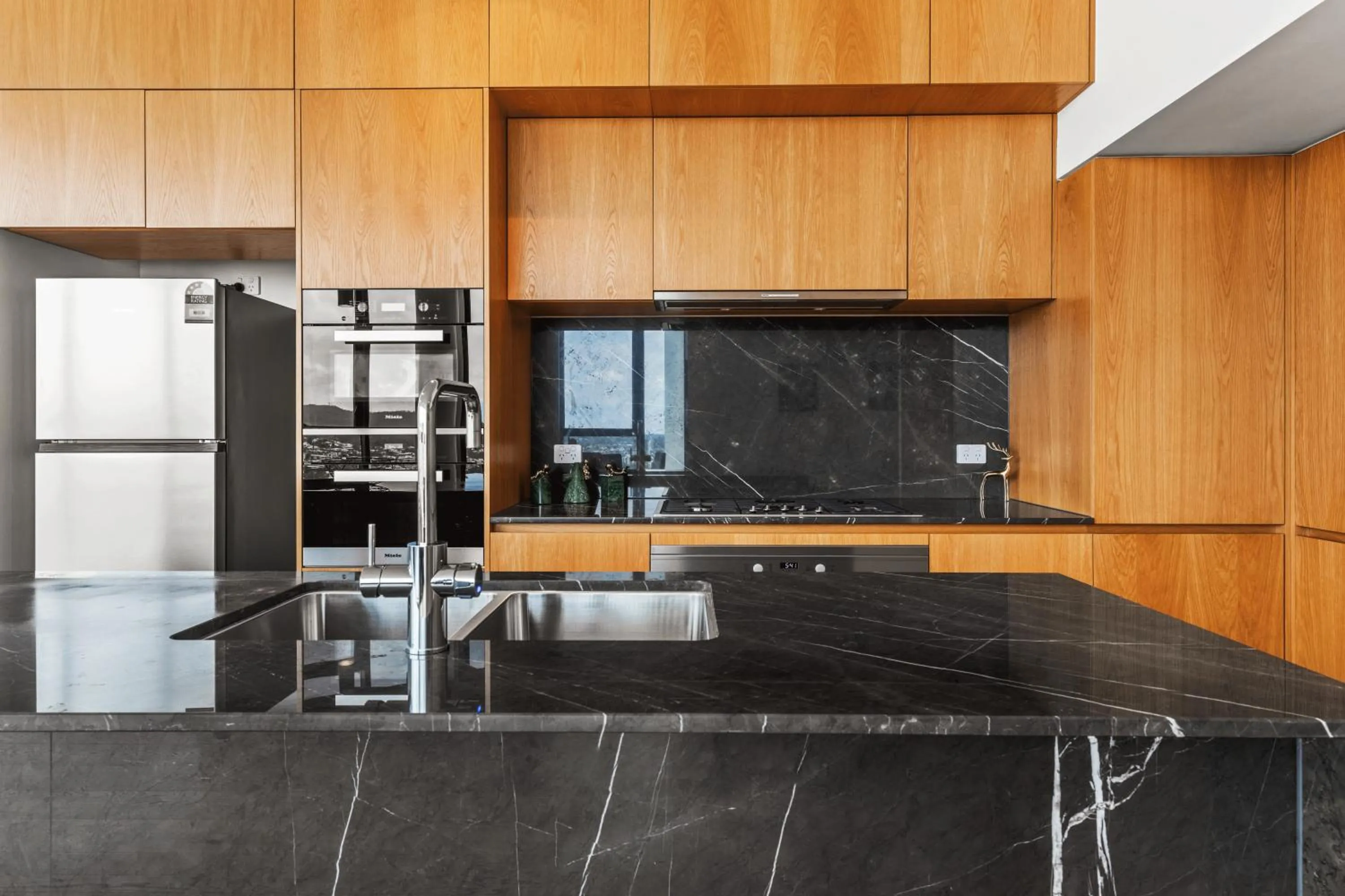 Kitchen or kitchenette in Brisbane One Apartments by CLLIX