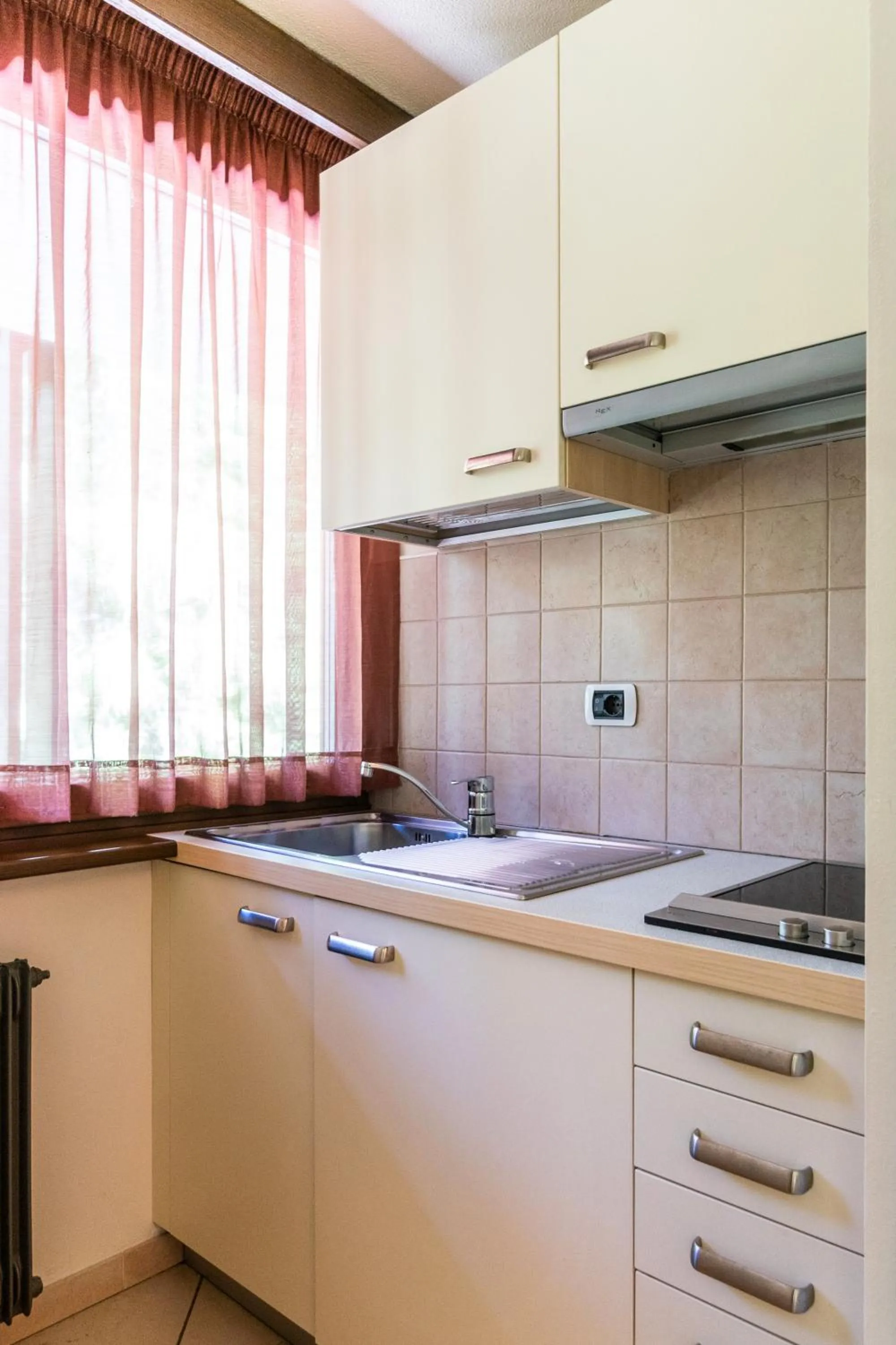Kitchen or kitchenette in Ambiez Residencehotel