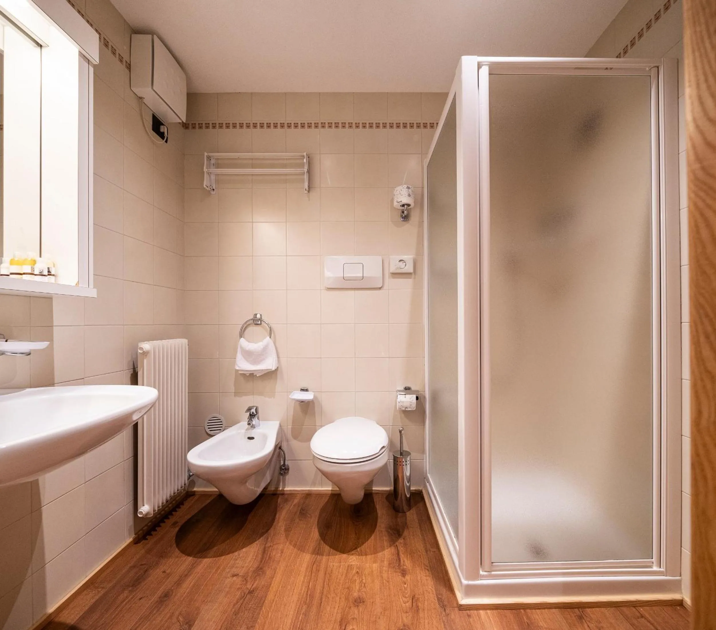 Bathroom in Ambiez Residencehotel