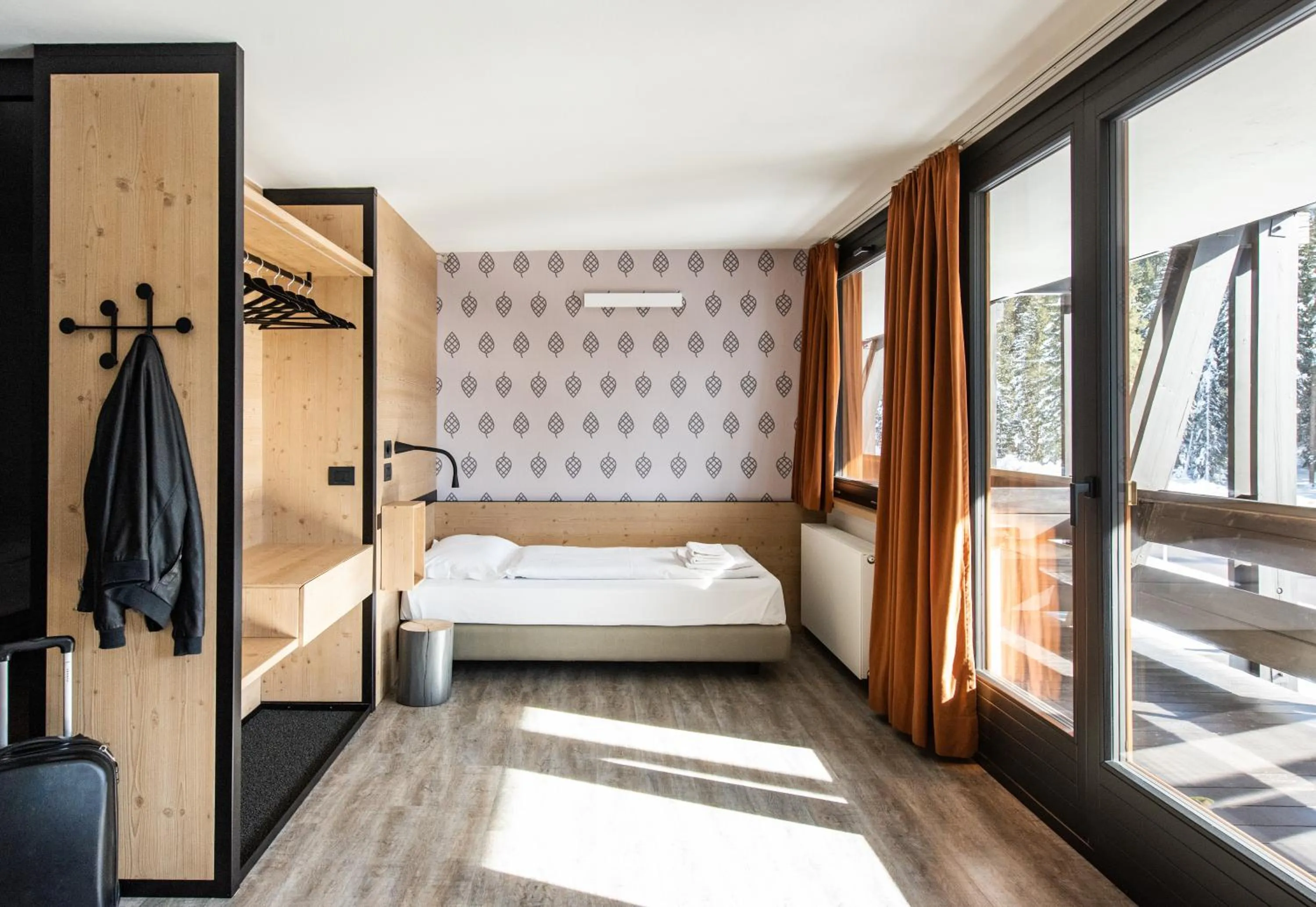 Balcony/Terrace, Bed in Ambiez Residencehotel