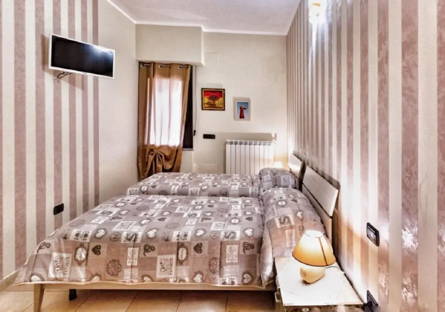 Double or Twin Room with Shared Bathroom - single occupancy in B&b Villa Santa Sofia by holidayngo Double or Twin Room with Shared Bathroom - single occupancy in B&b Villa Santa Sofia by holidayngo