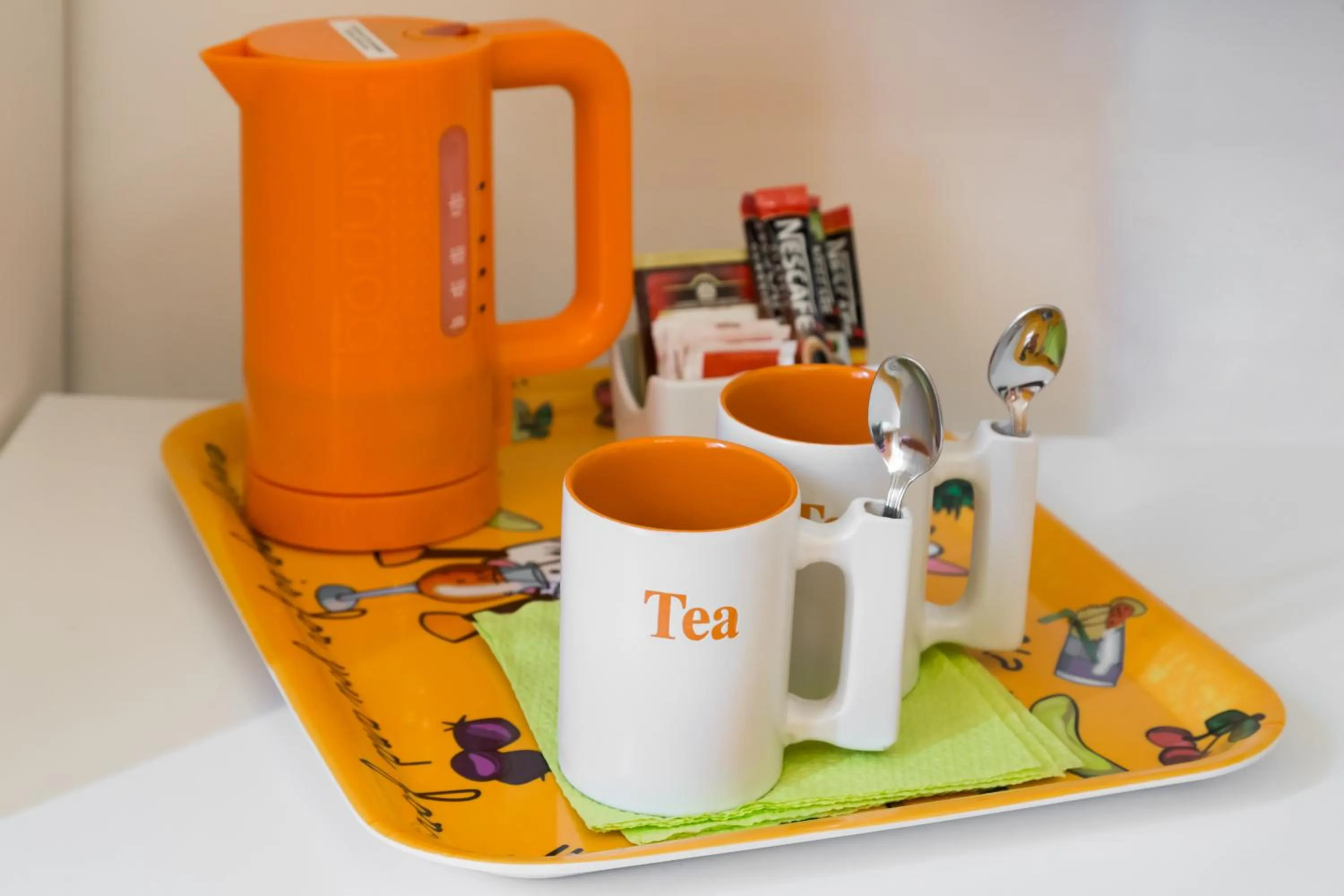 Coffee/tea facilities in 2 Passi Al Colosseo B&B