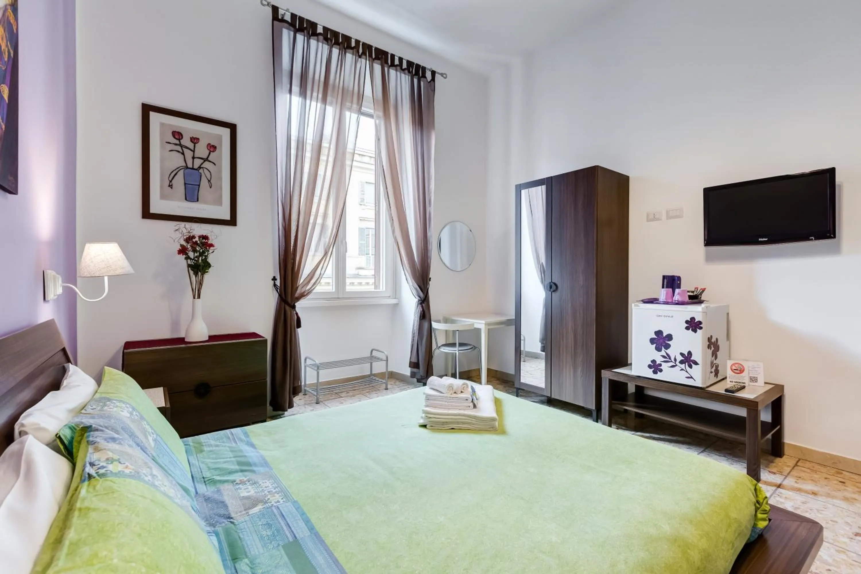 Coffee/tea facilities, Bed in 2 Passi Al Colosseo B&B