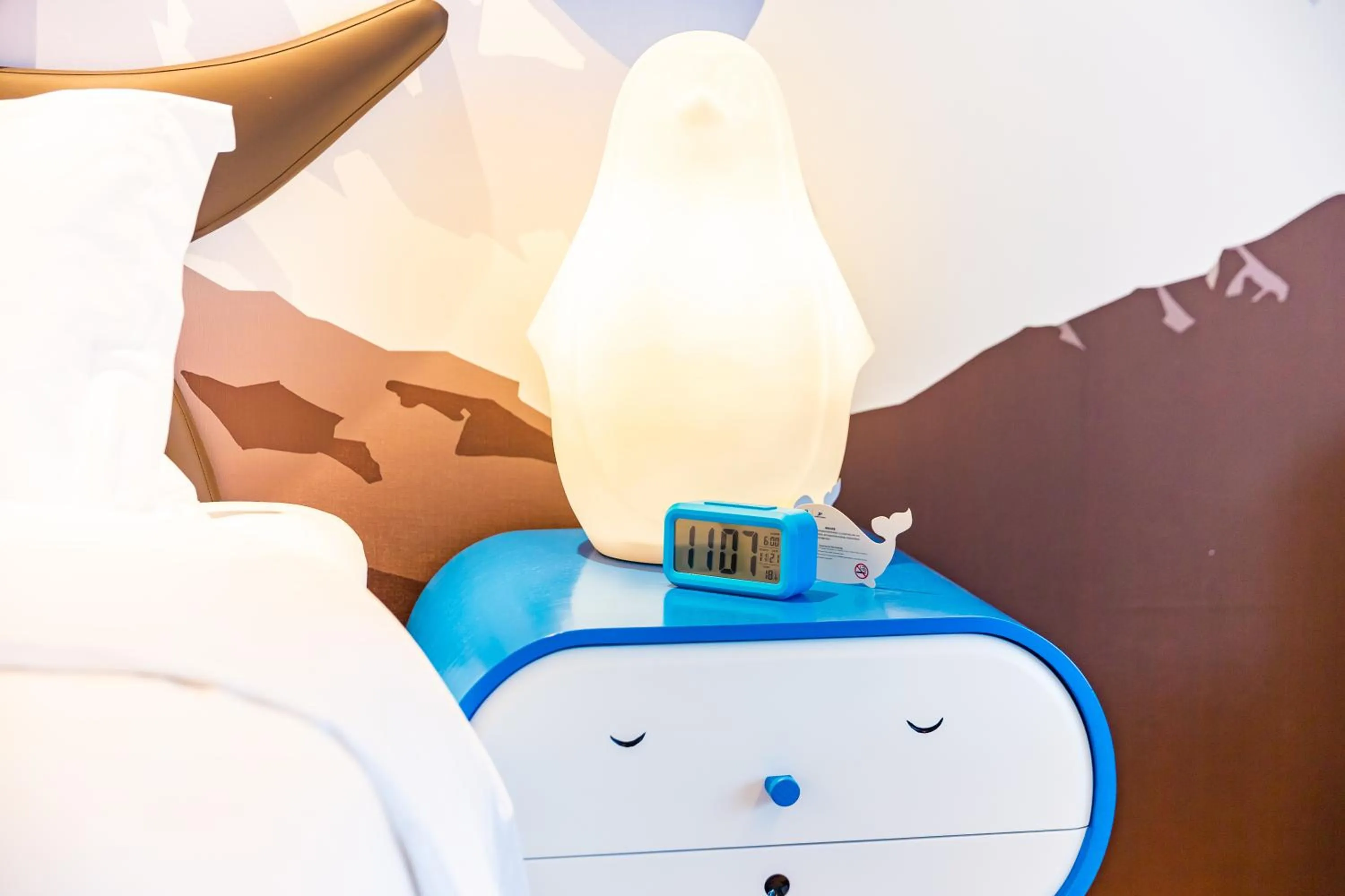 Decorative detail, Bed in Shanghai Haichang Ocean Park Resort Hotel