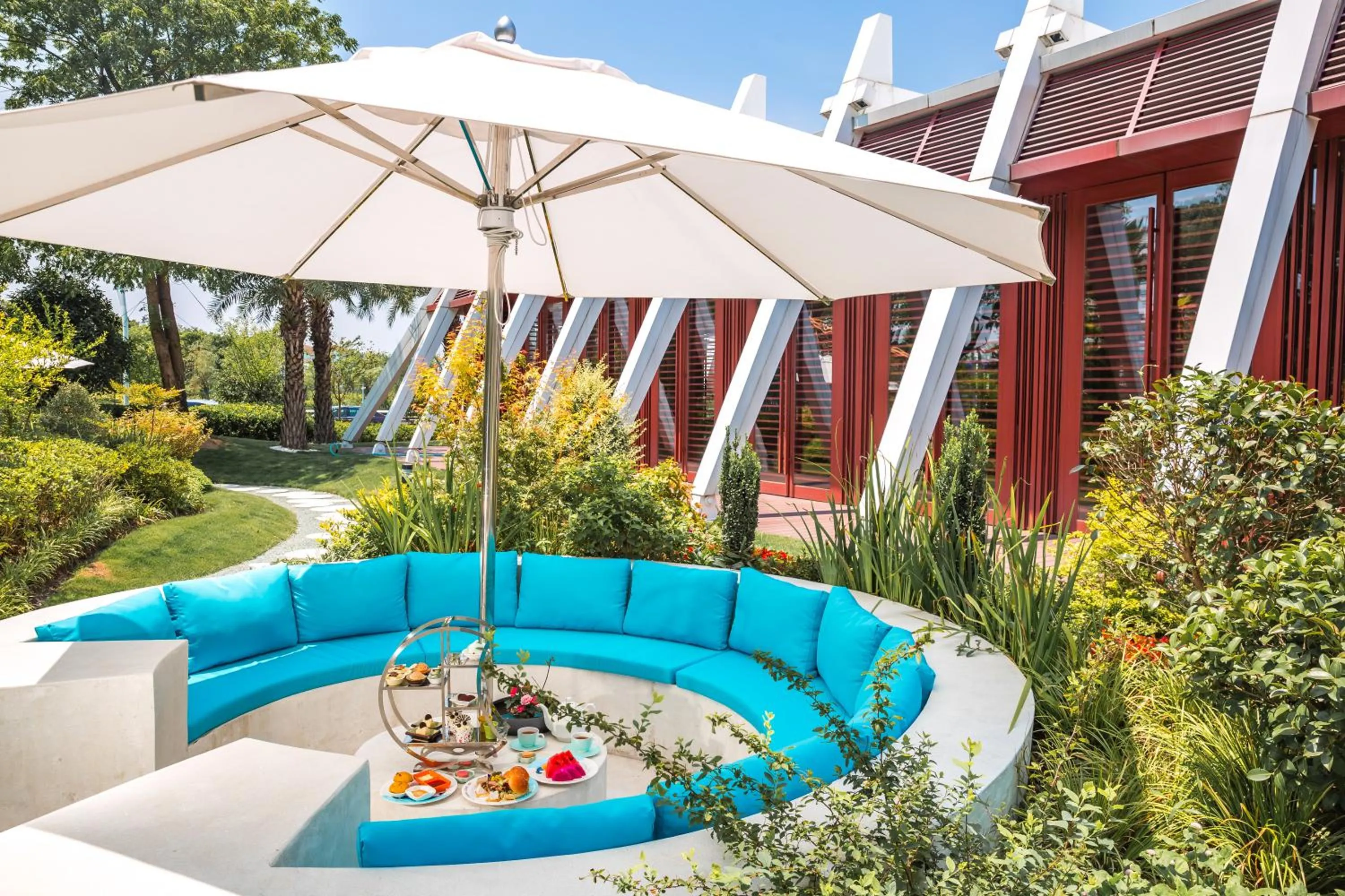 Garden in Shanghai Haichang Ocean Park Resort Hotel