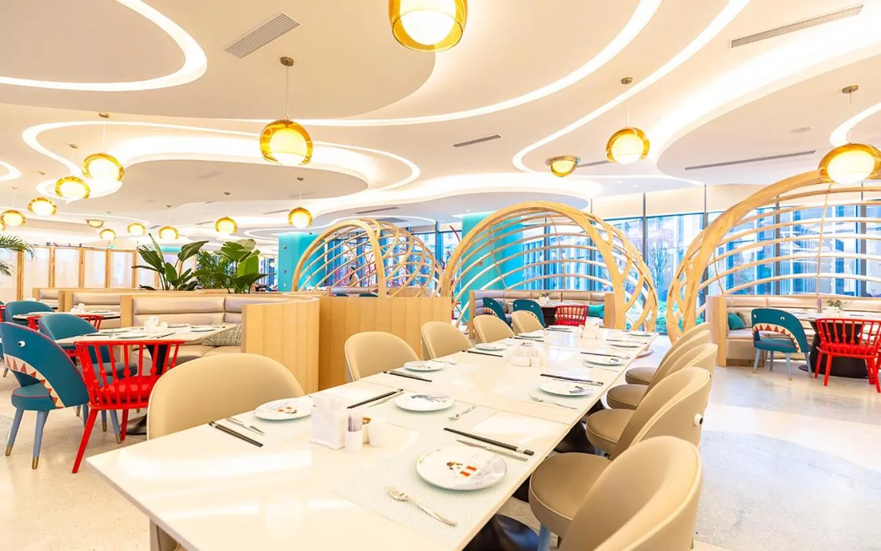 Restaurant/places to eat in Shanghai Haichang Ocean Park Resort Hotel