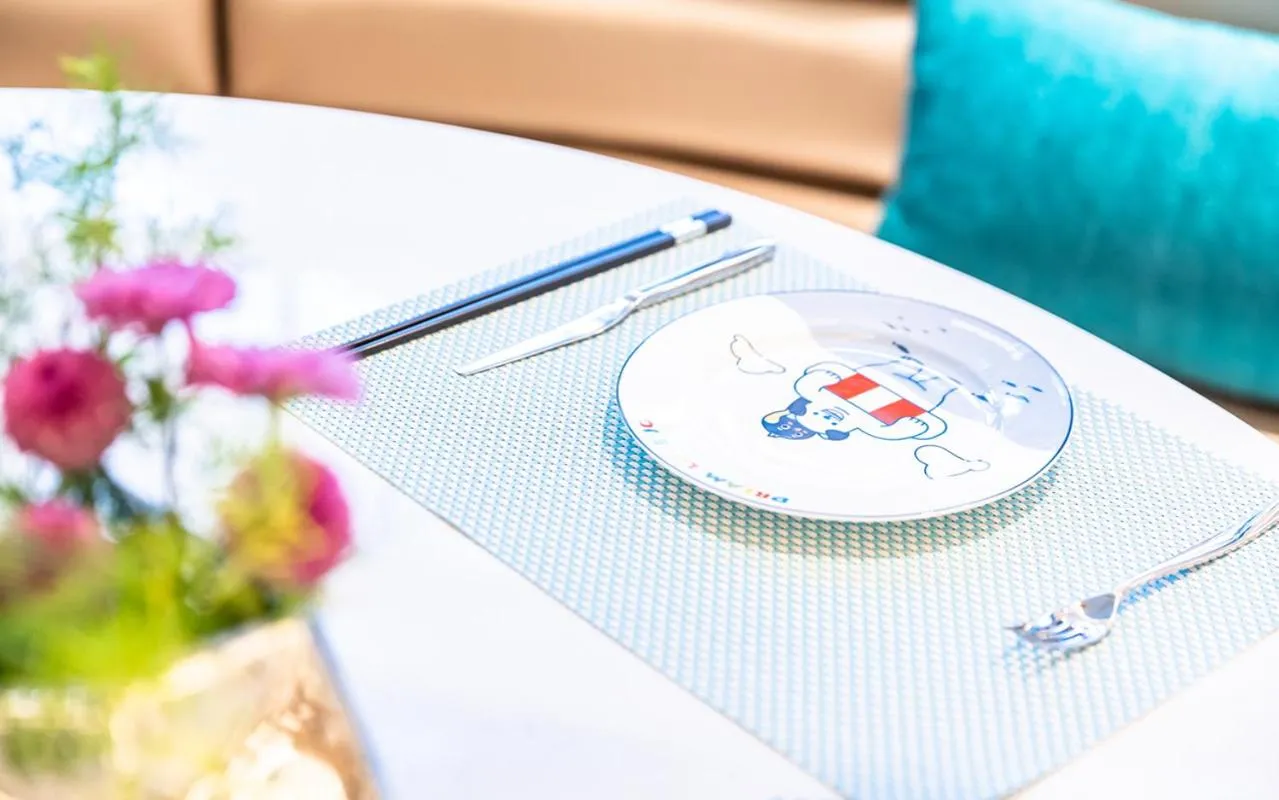 Restaurant/places to eat in Shanghai Haichang Ocean Park Resort Hotel