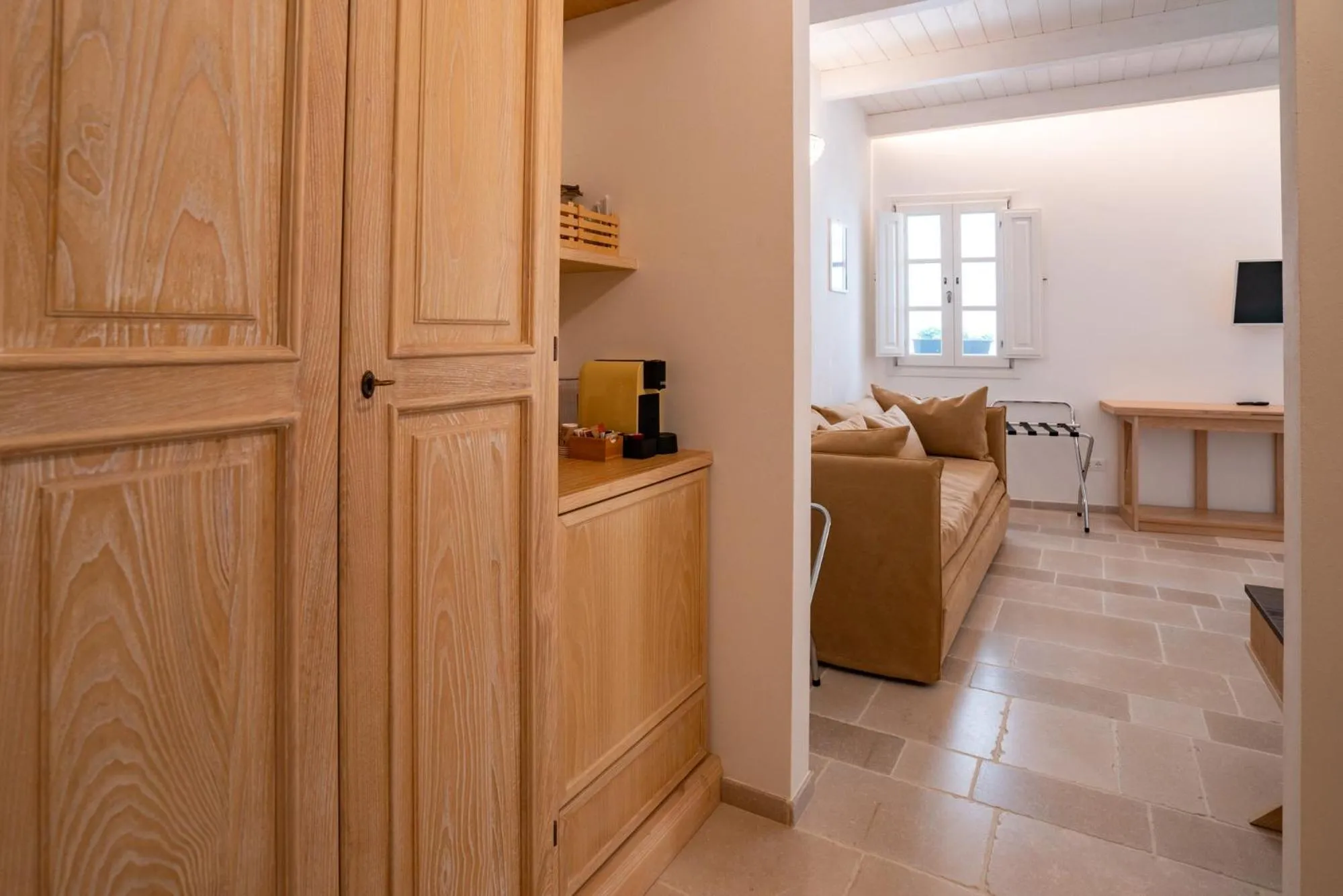 Coffee/tea facilities in Quintessenza Luxury Domus