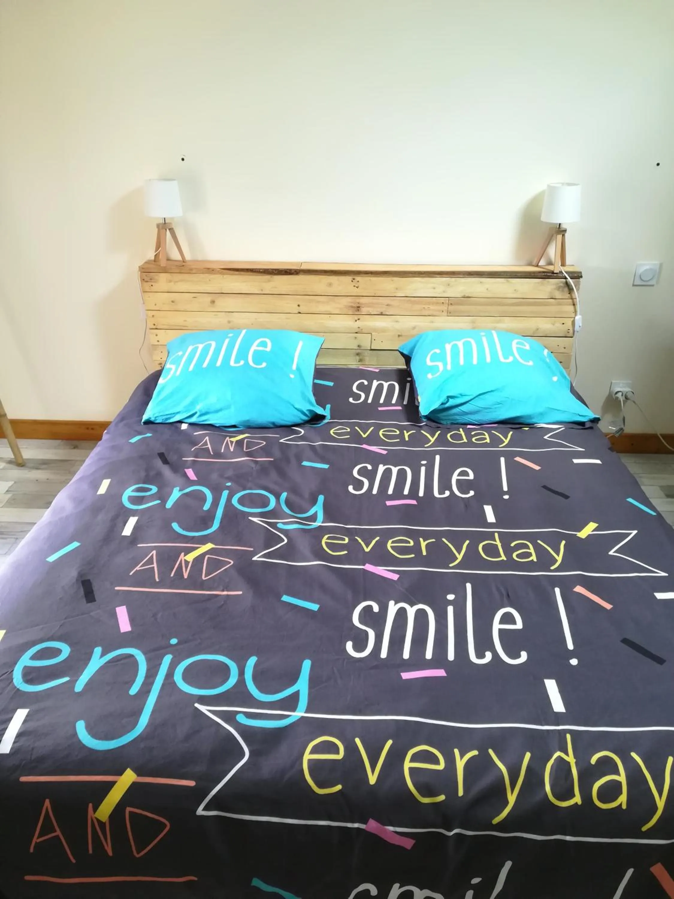 Bed in Les Marmottes Charentaises