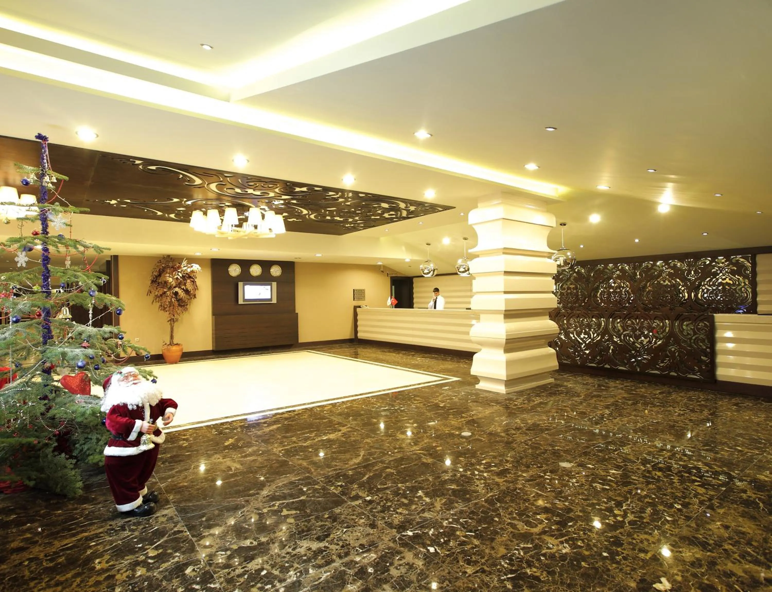 Lobby or reception in Dorukkaya Ski & Mountain Resort