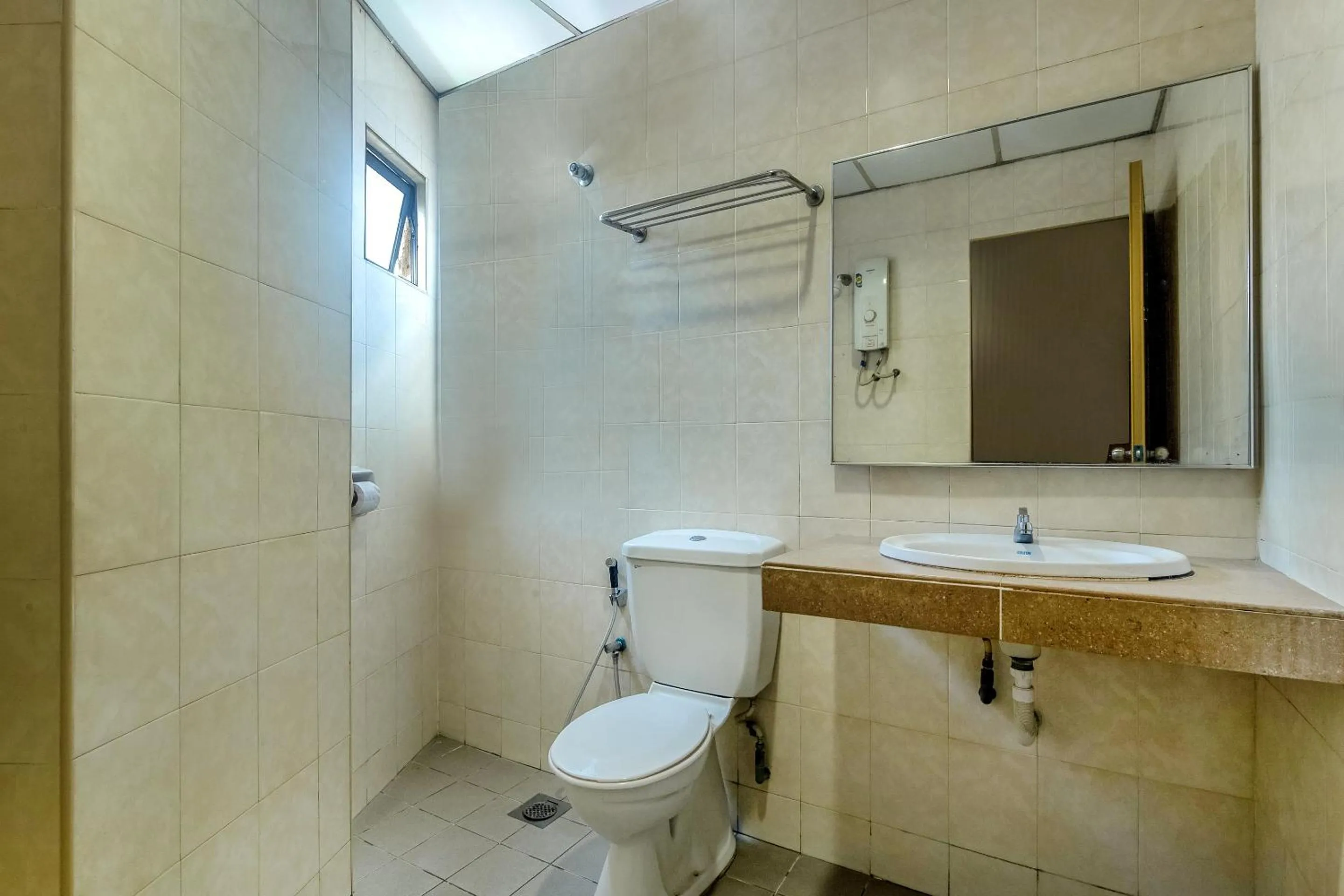 Bathroom in Super OYO 828 Comfort Hotel Shah Alam