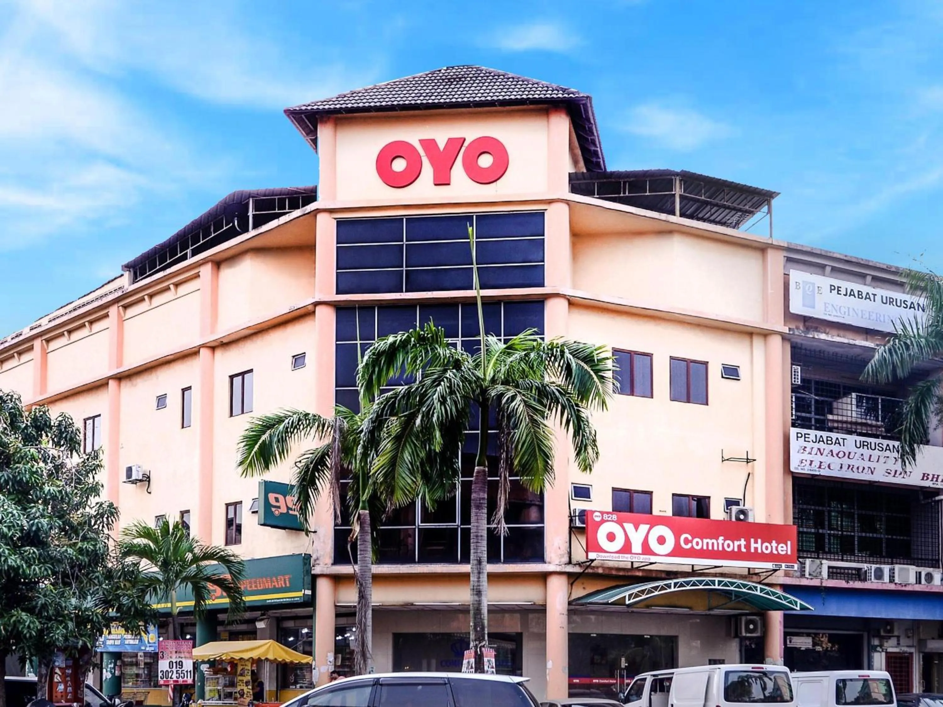 Neighbourhood in Super OYO 828 Comfort Hotel Shah Alam