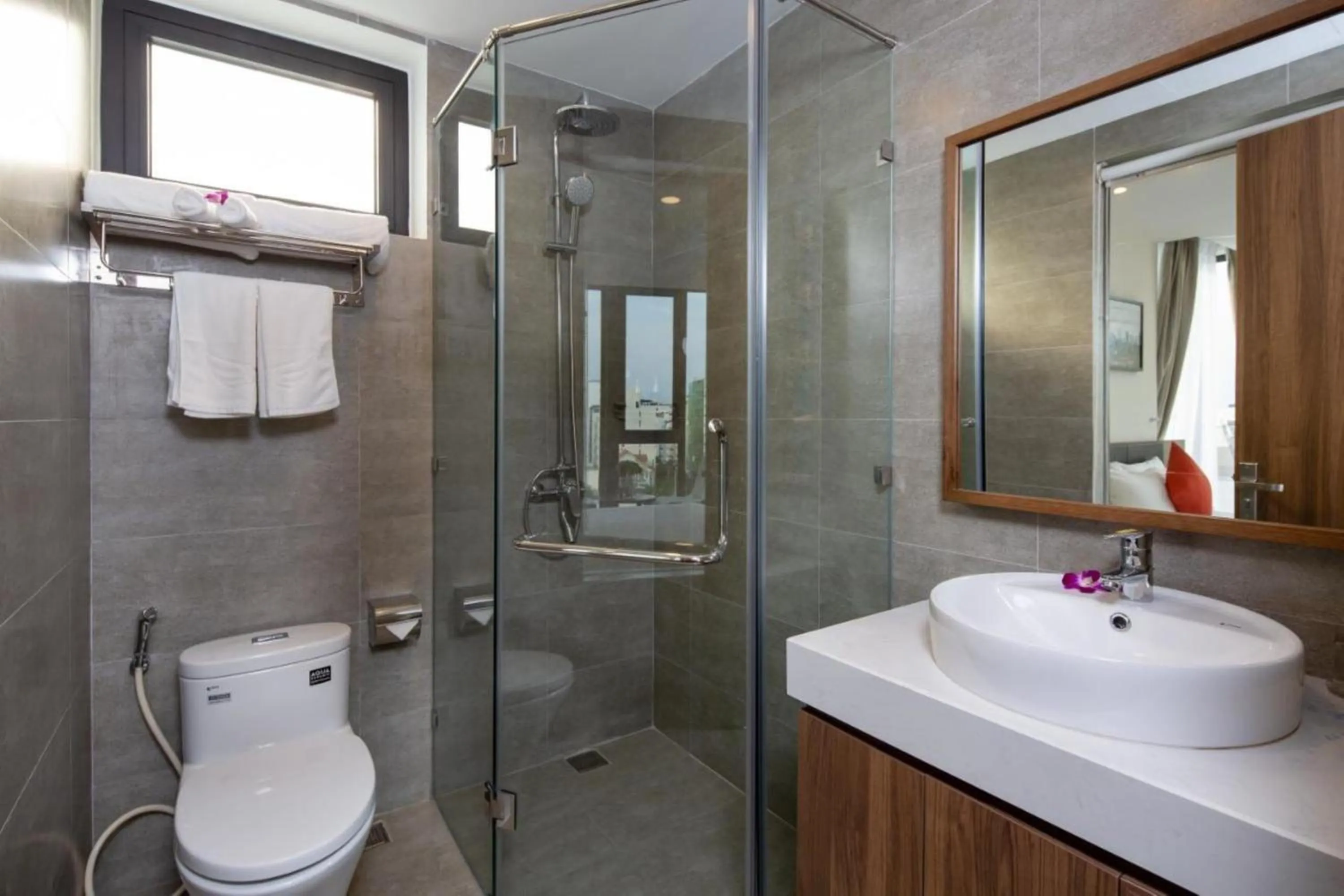 Bathroom in Amunra Ocean Hotel