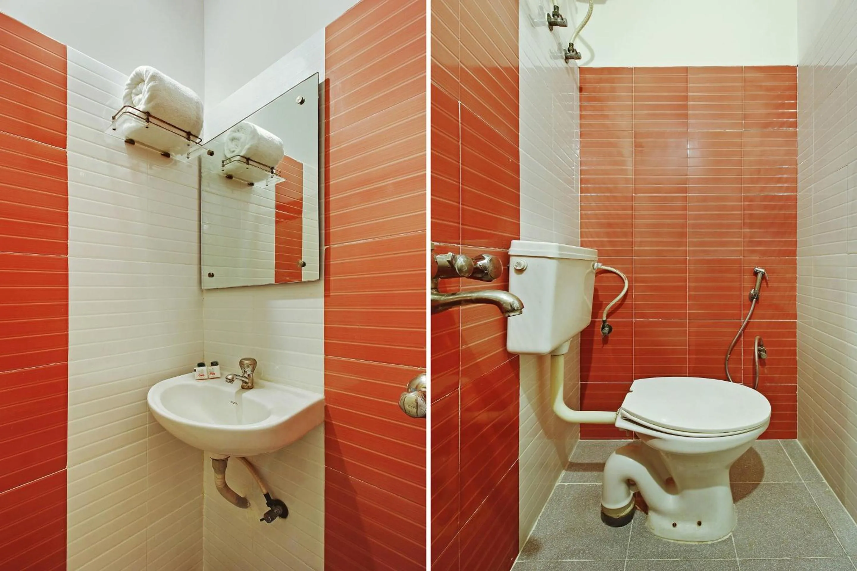 Bathroom in Super Hotel O Golden Hive Madhapur Near Shilparamam