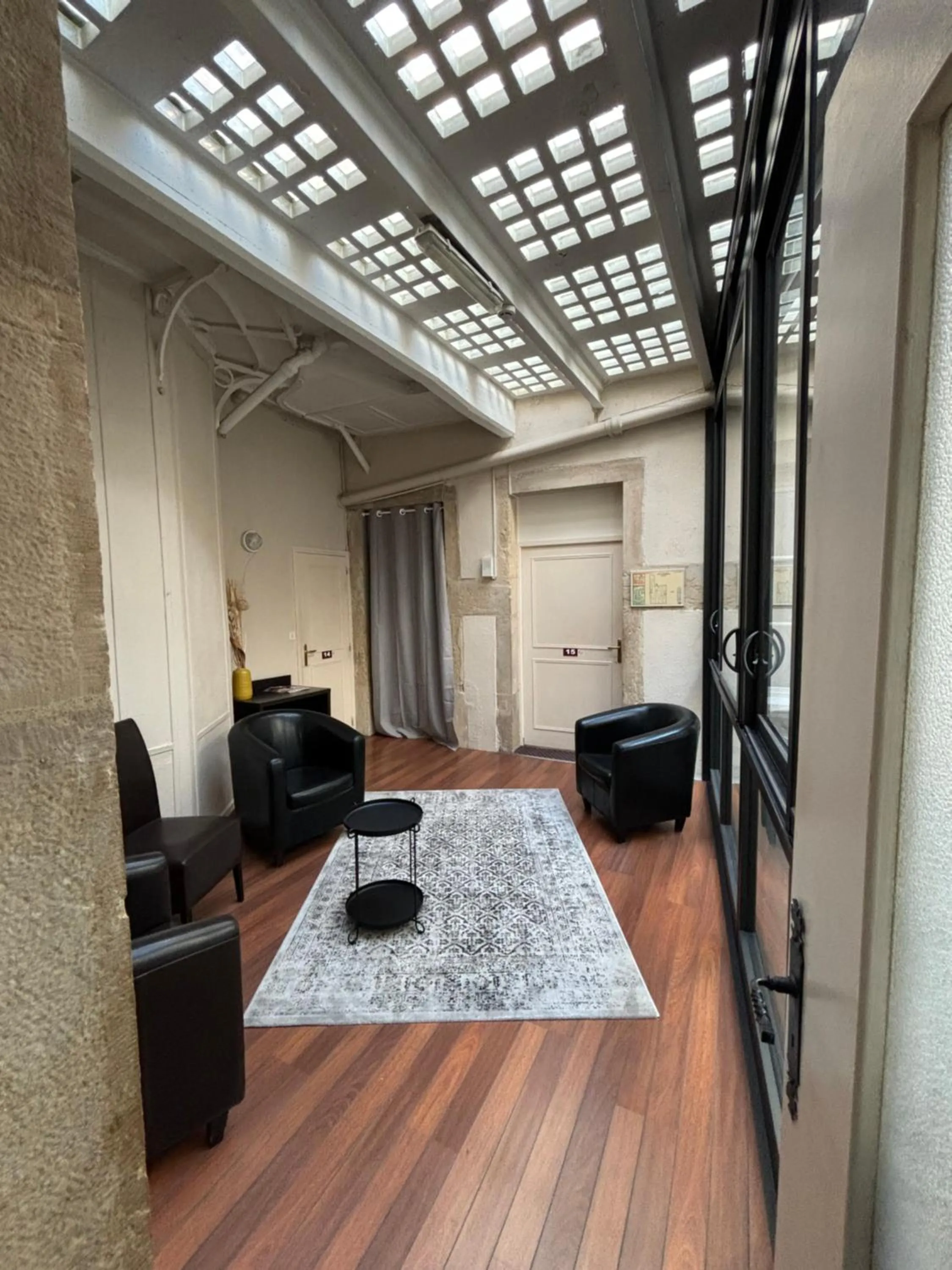 Property building in Hotel Le Jacquemart