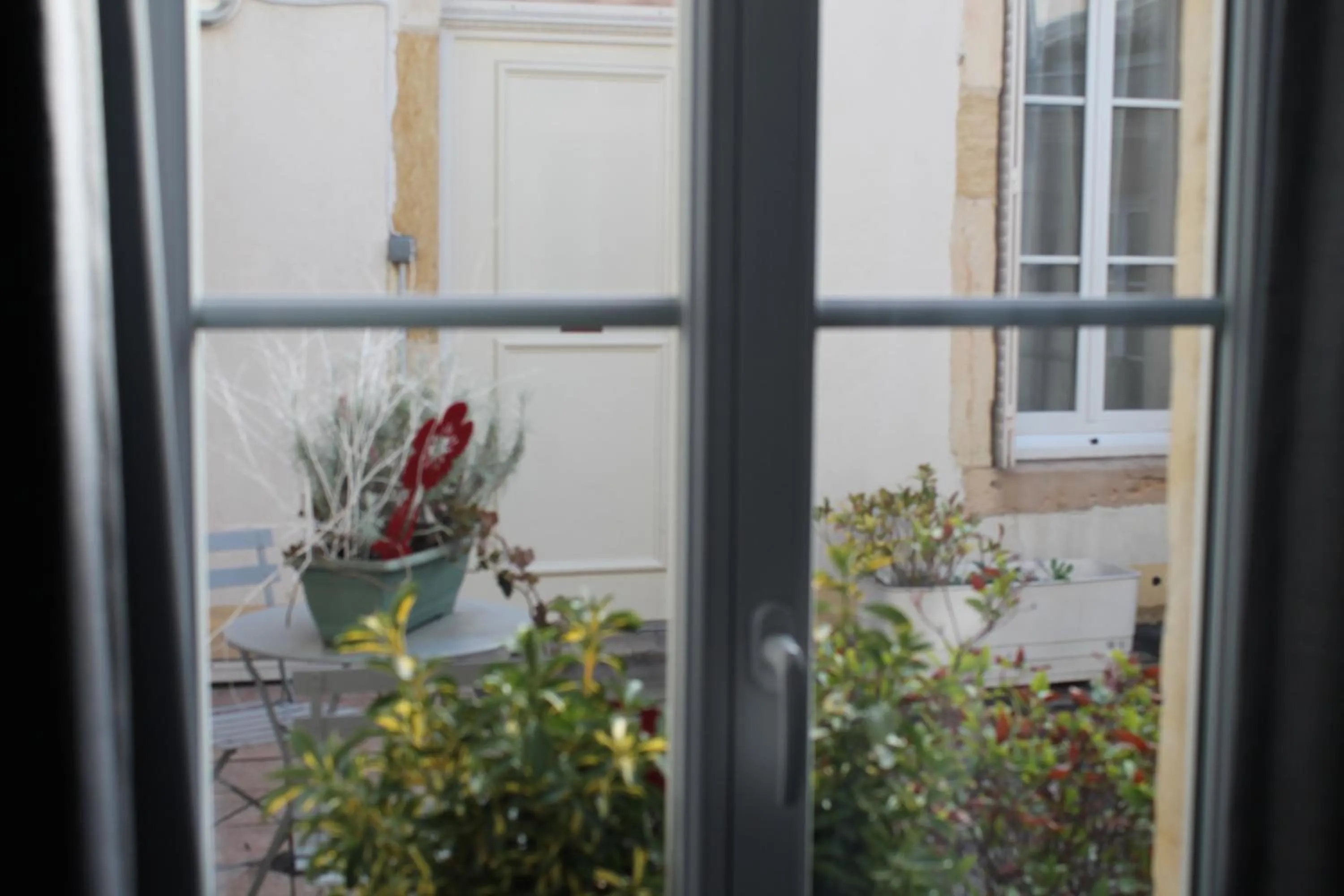 Property building in Hotel Le Jacquemart