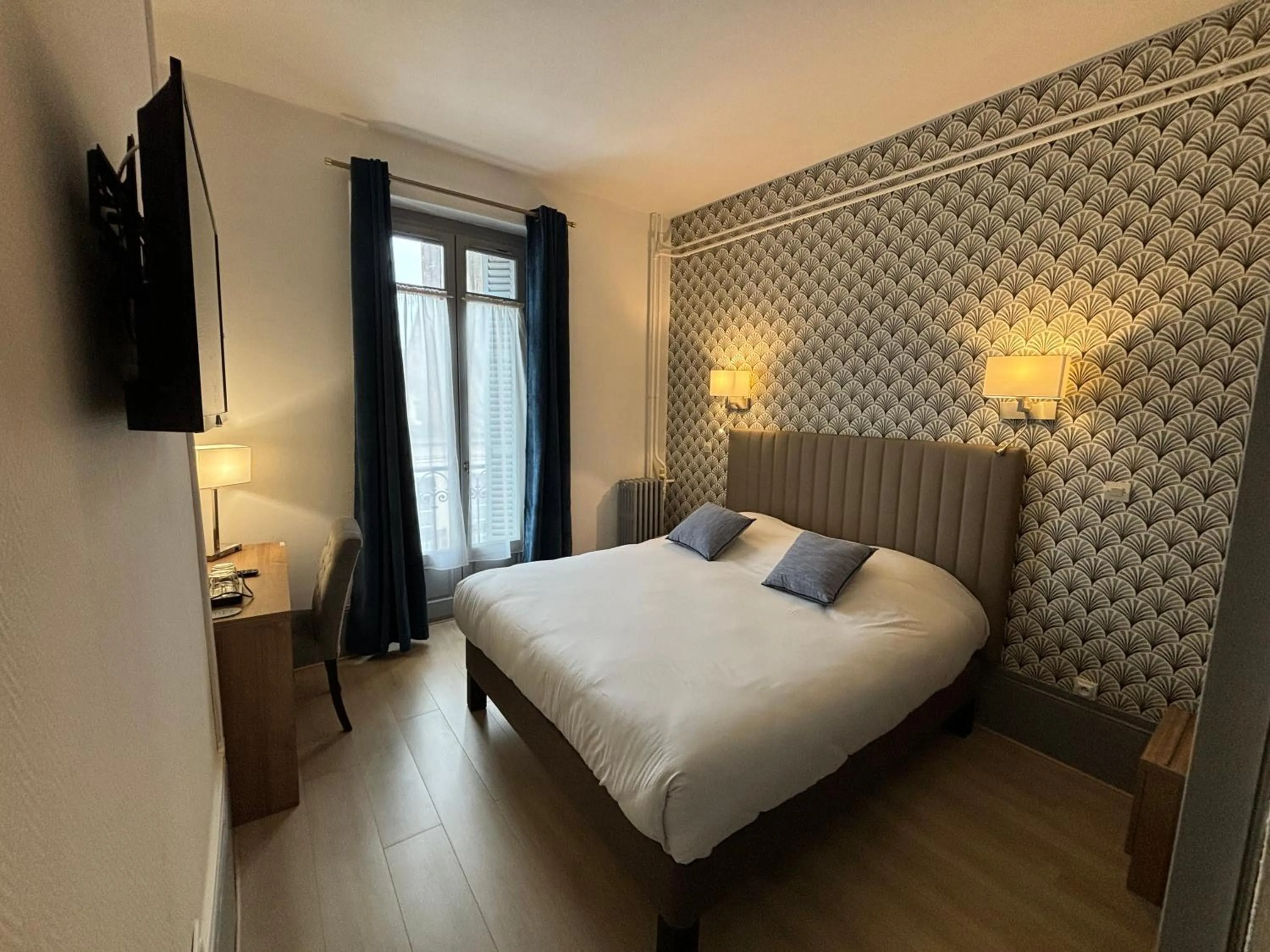 Bed in Hotel Le Jacquemart