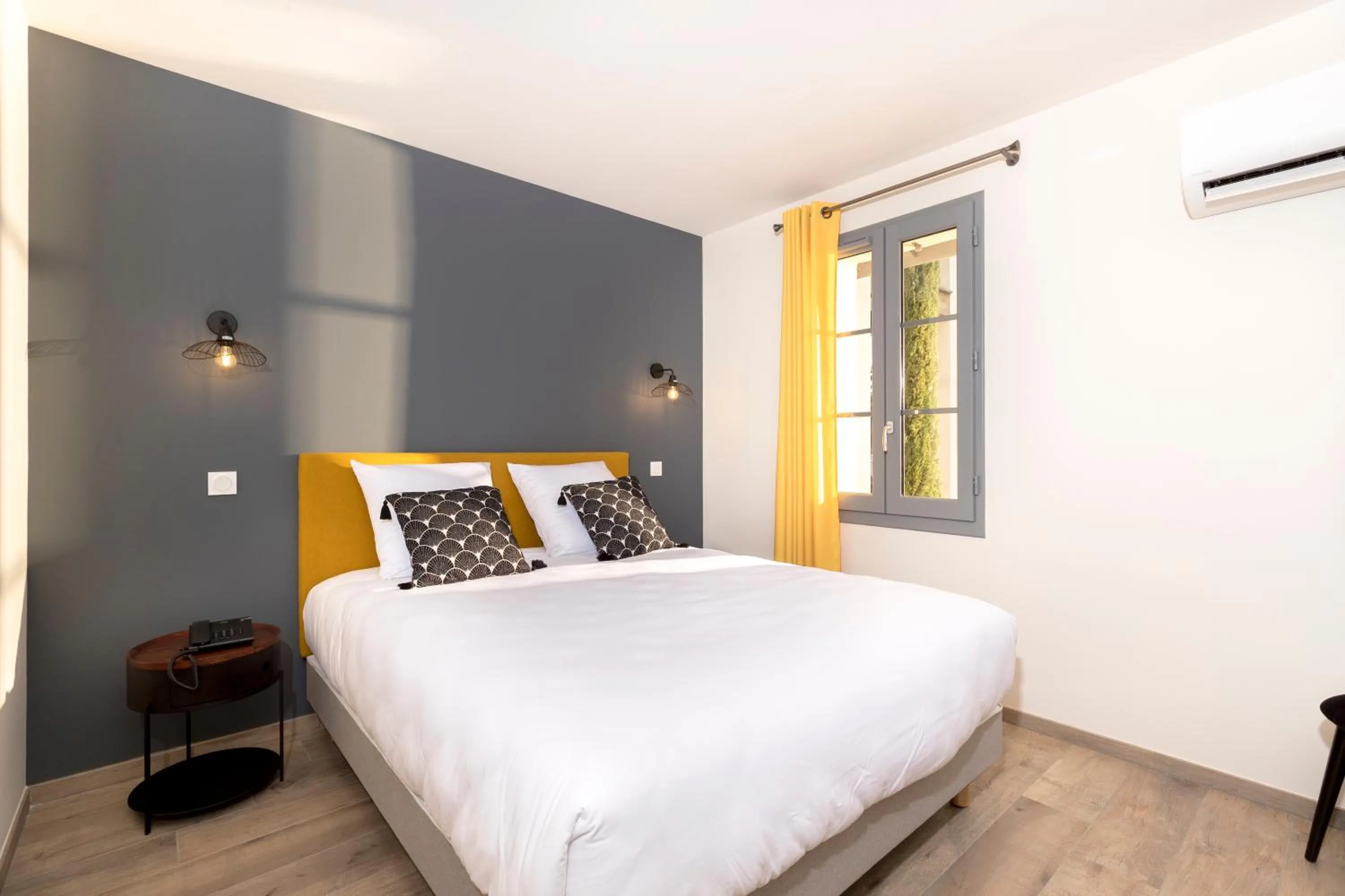 Bed in Hotel Clos Castel Villas Spa