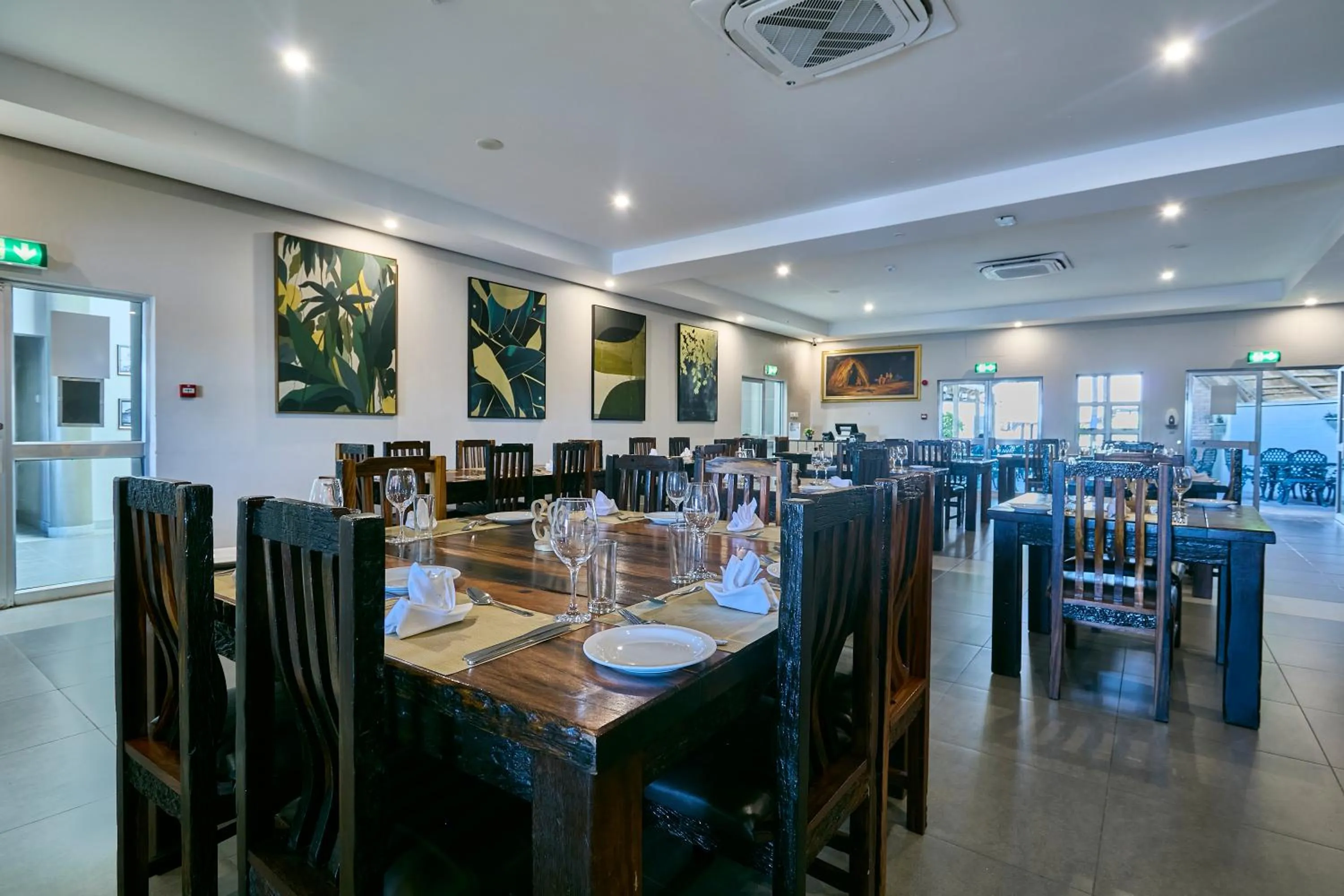 Restaurant/places to eat in Kalahari Arms Hotel