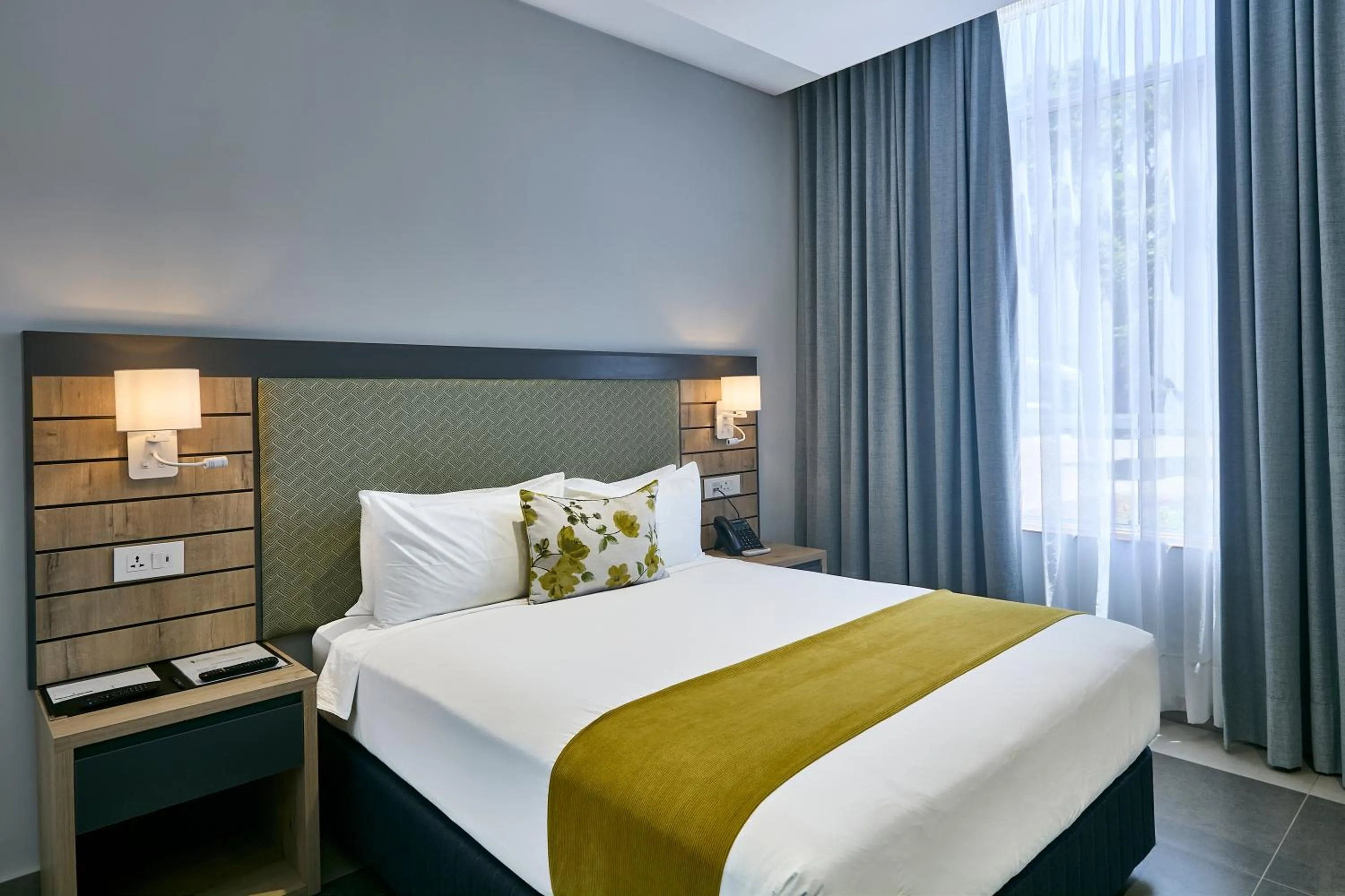 Bedroom, Bed in Kalahari Arms Hotel