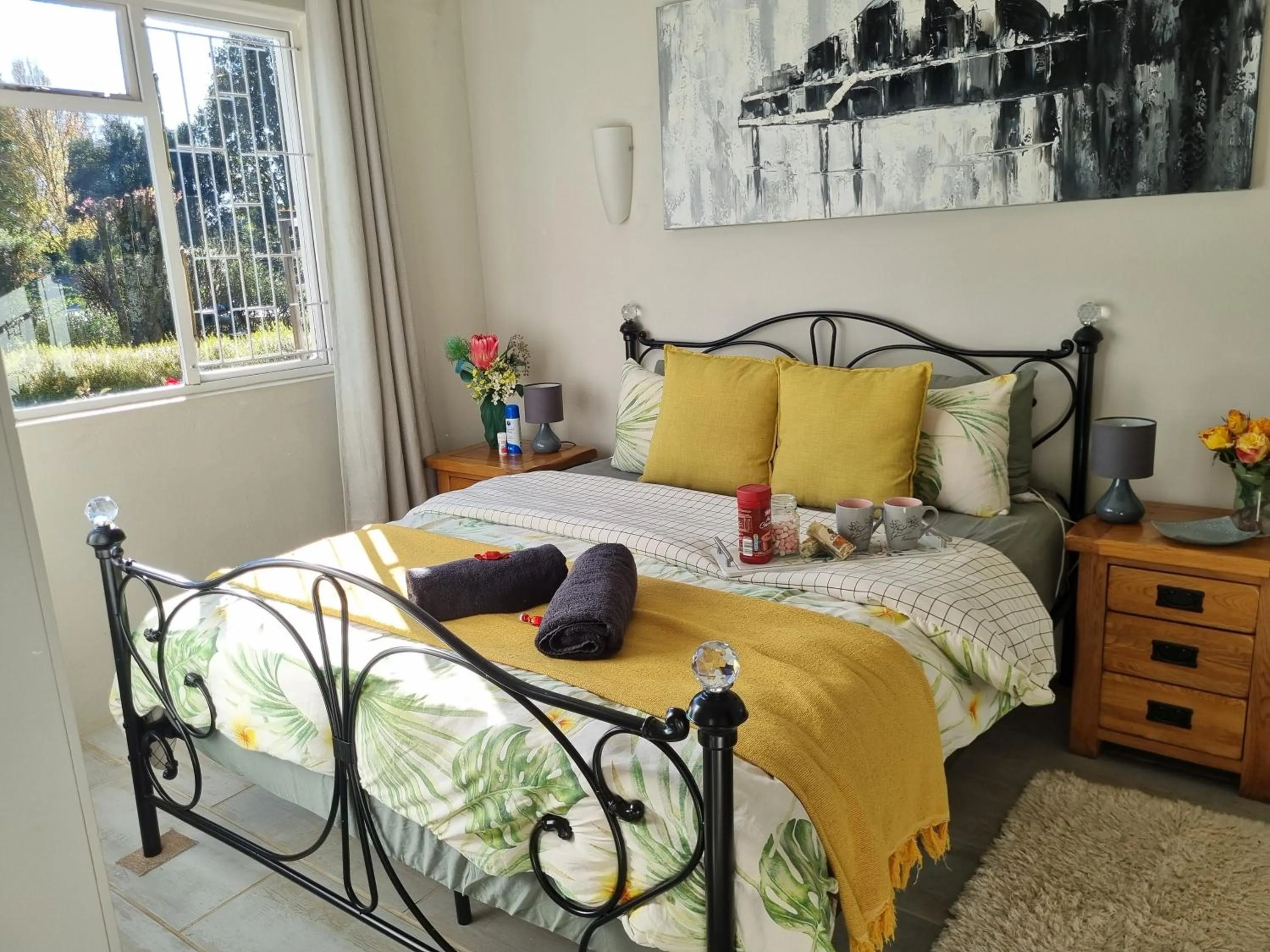 Bed in The Cottage on the Corner