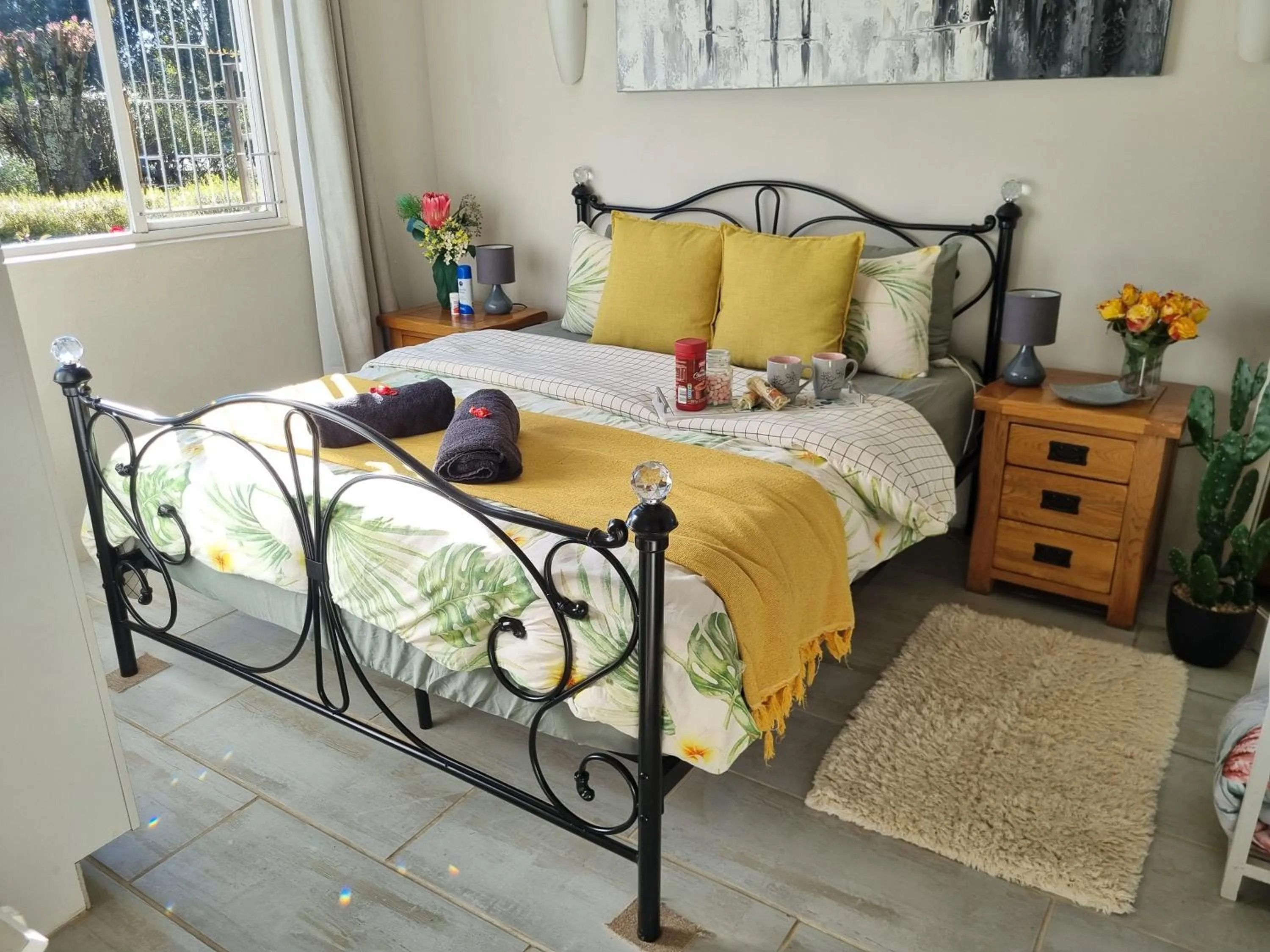 Bed in The Cottage on the Corner