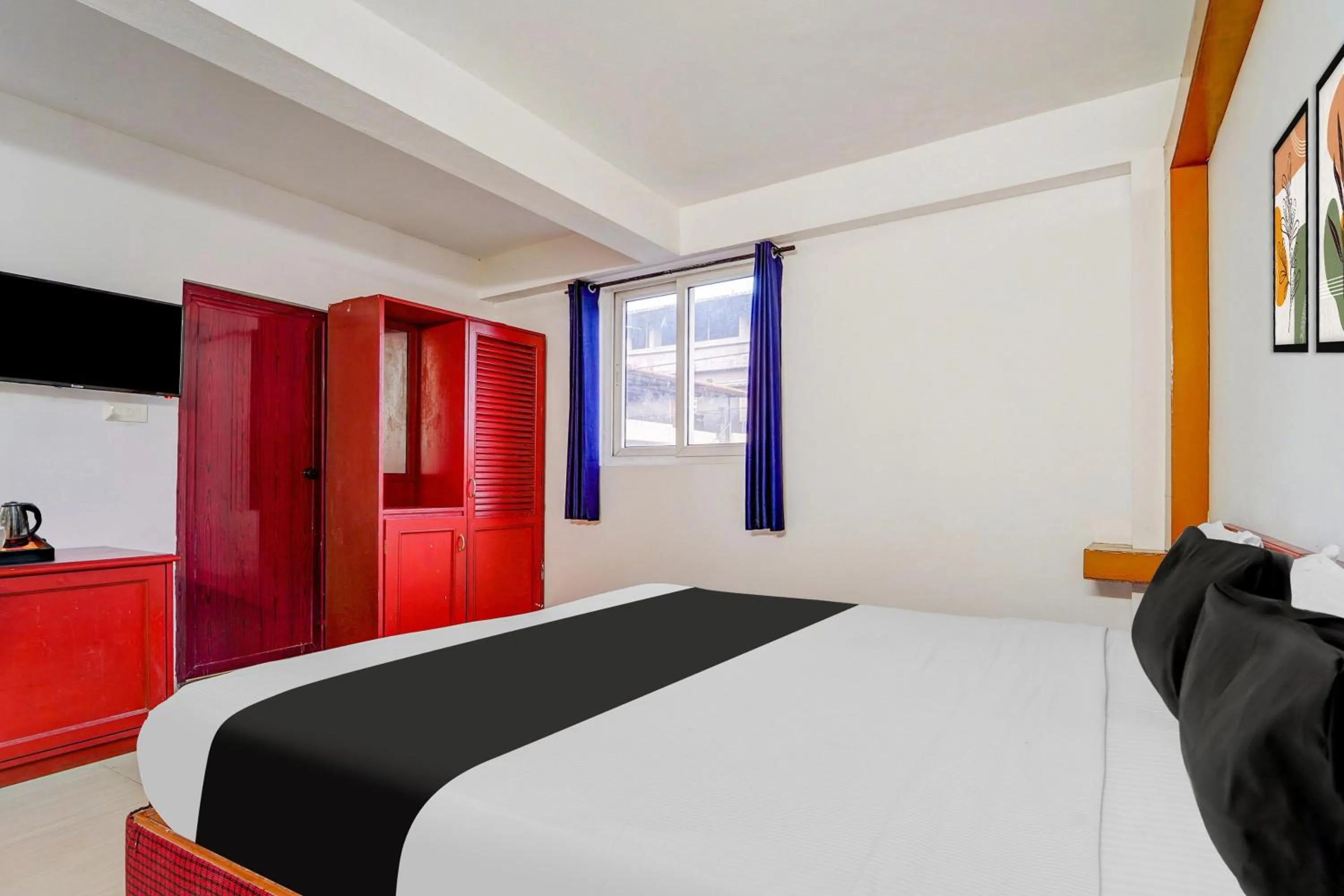 Bedroom, Bed in Hotel O Kottayam Near Caritas Hospital