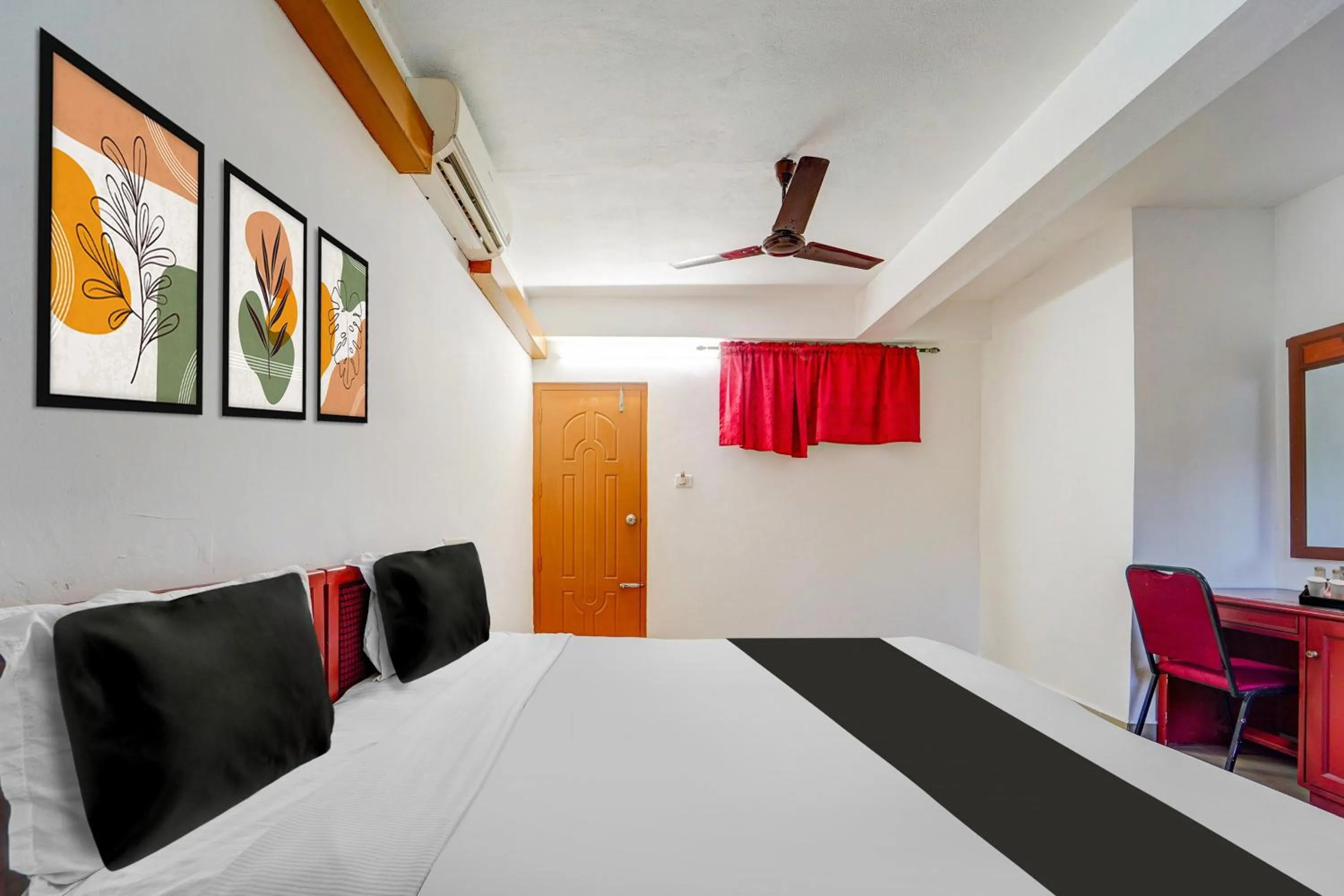 Bedroom, Bed in Hotel O Kottayam Near Caritas Hospital