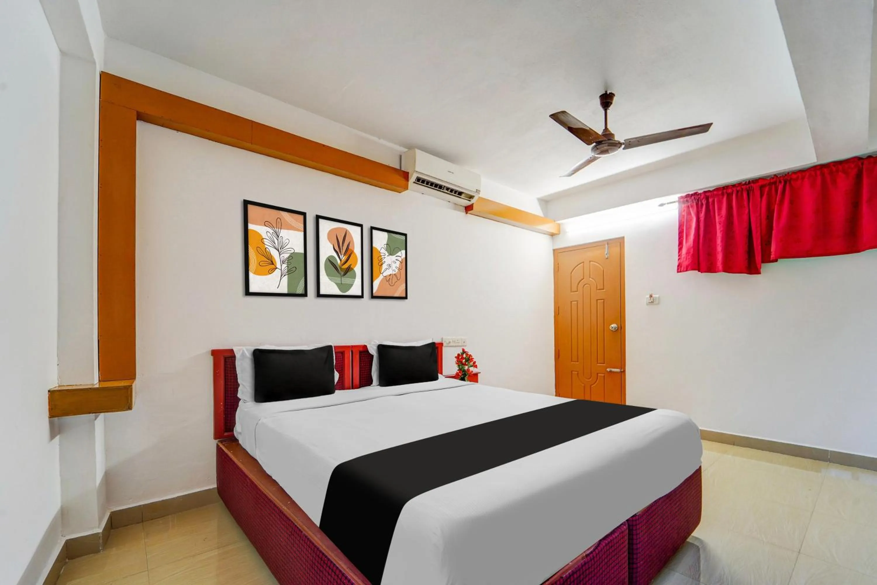 Bedroom, Bed in Hotel O Kottayam Near Caritas Hospital