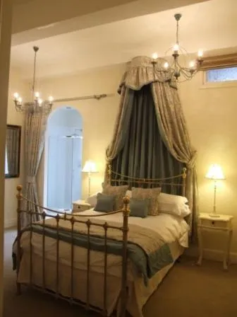 Bed in Castle House B and B