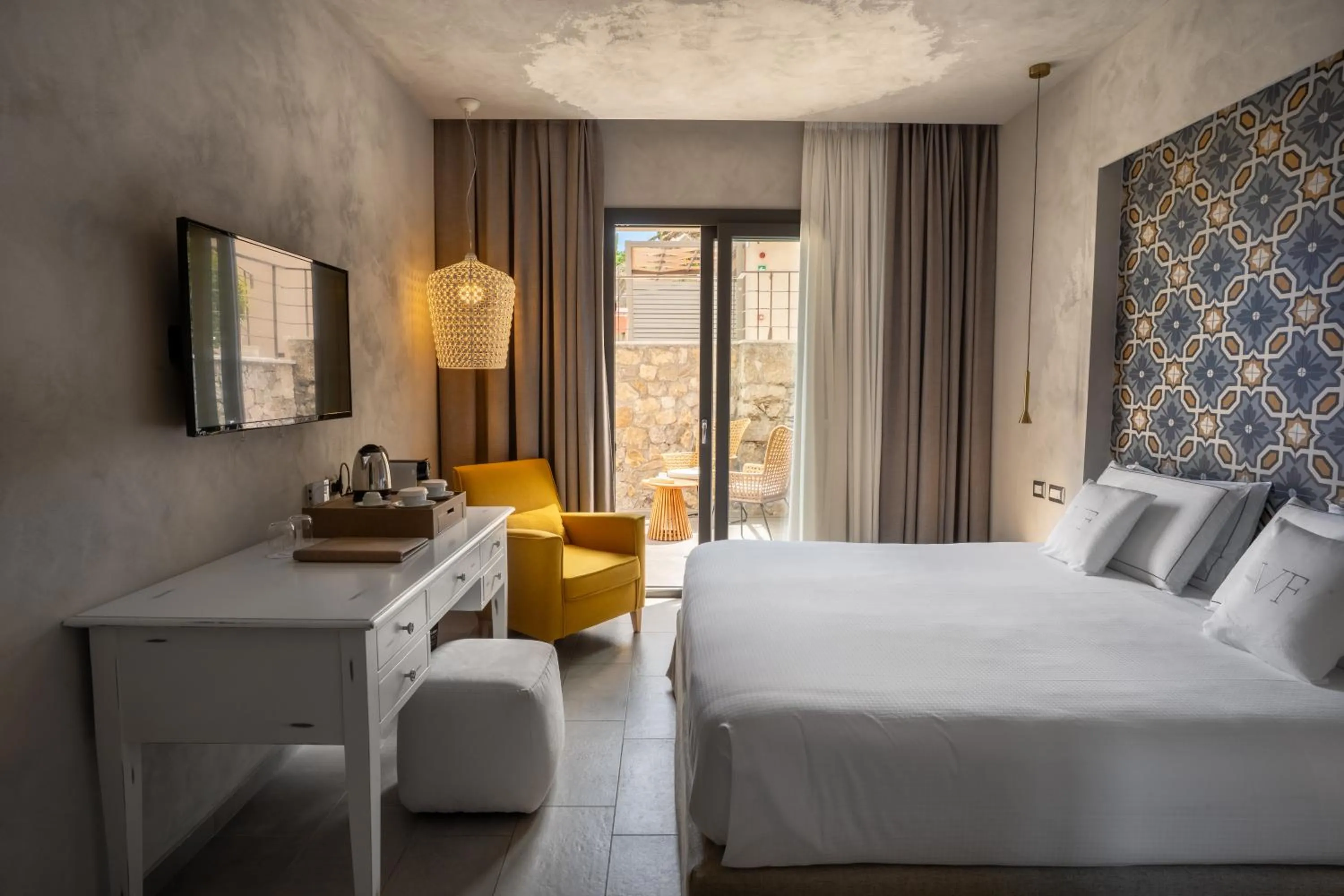 Bed in Villa Fiorita Boutique Hotel