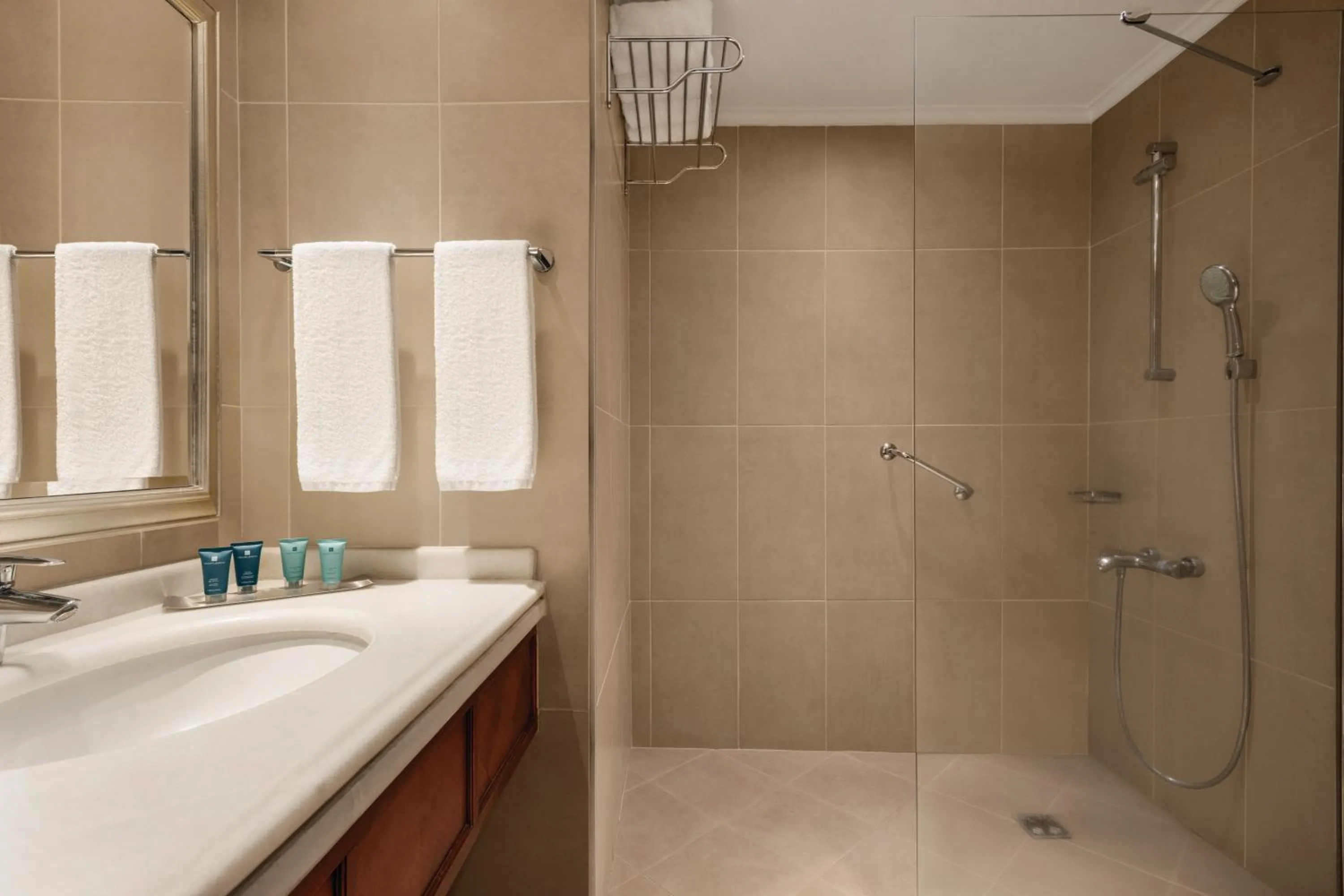 Shower in Wyndham Grand Kayseri