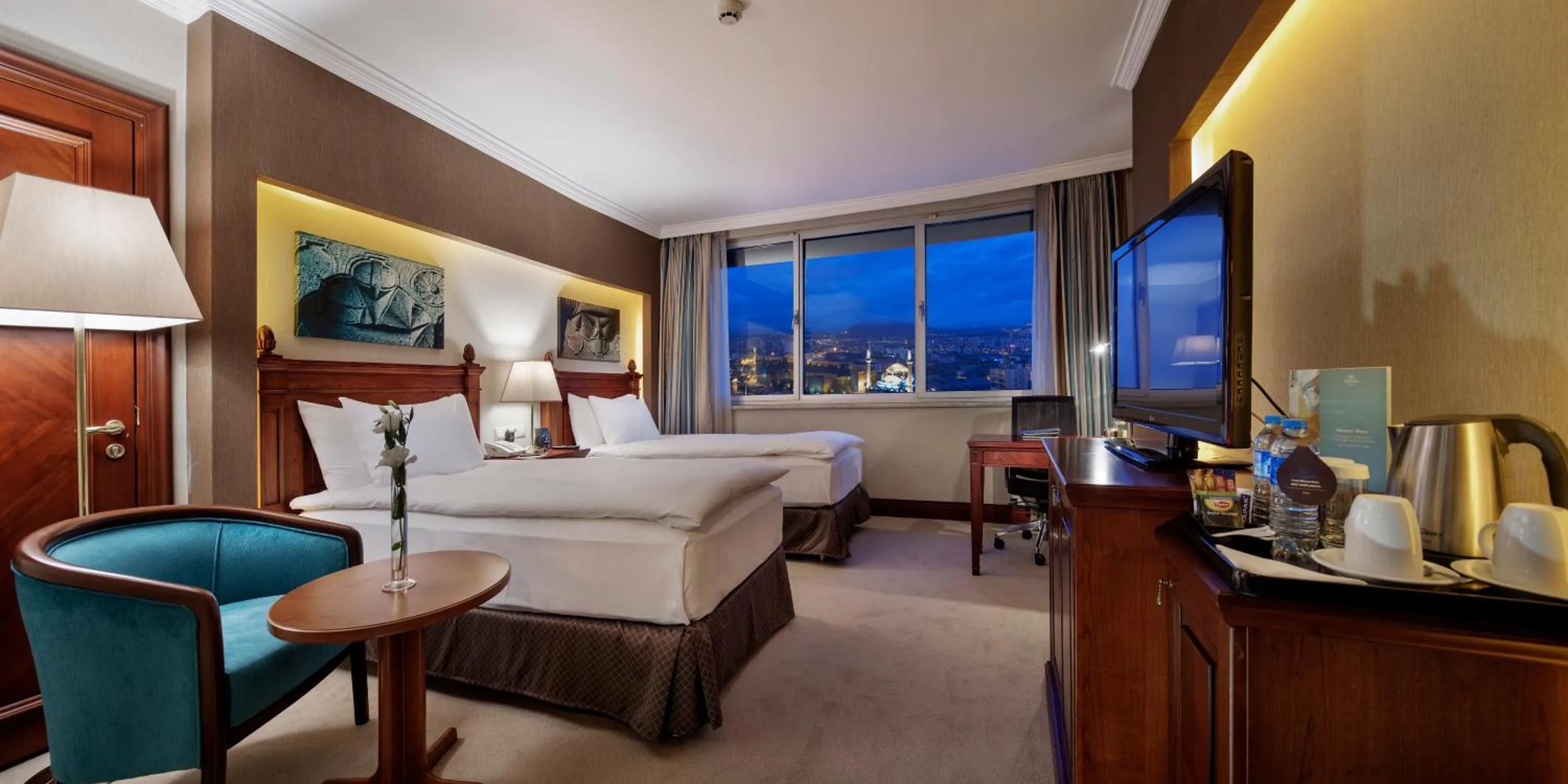 Bed in Wyndham Grand Kayseri