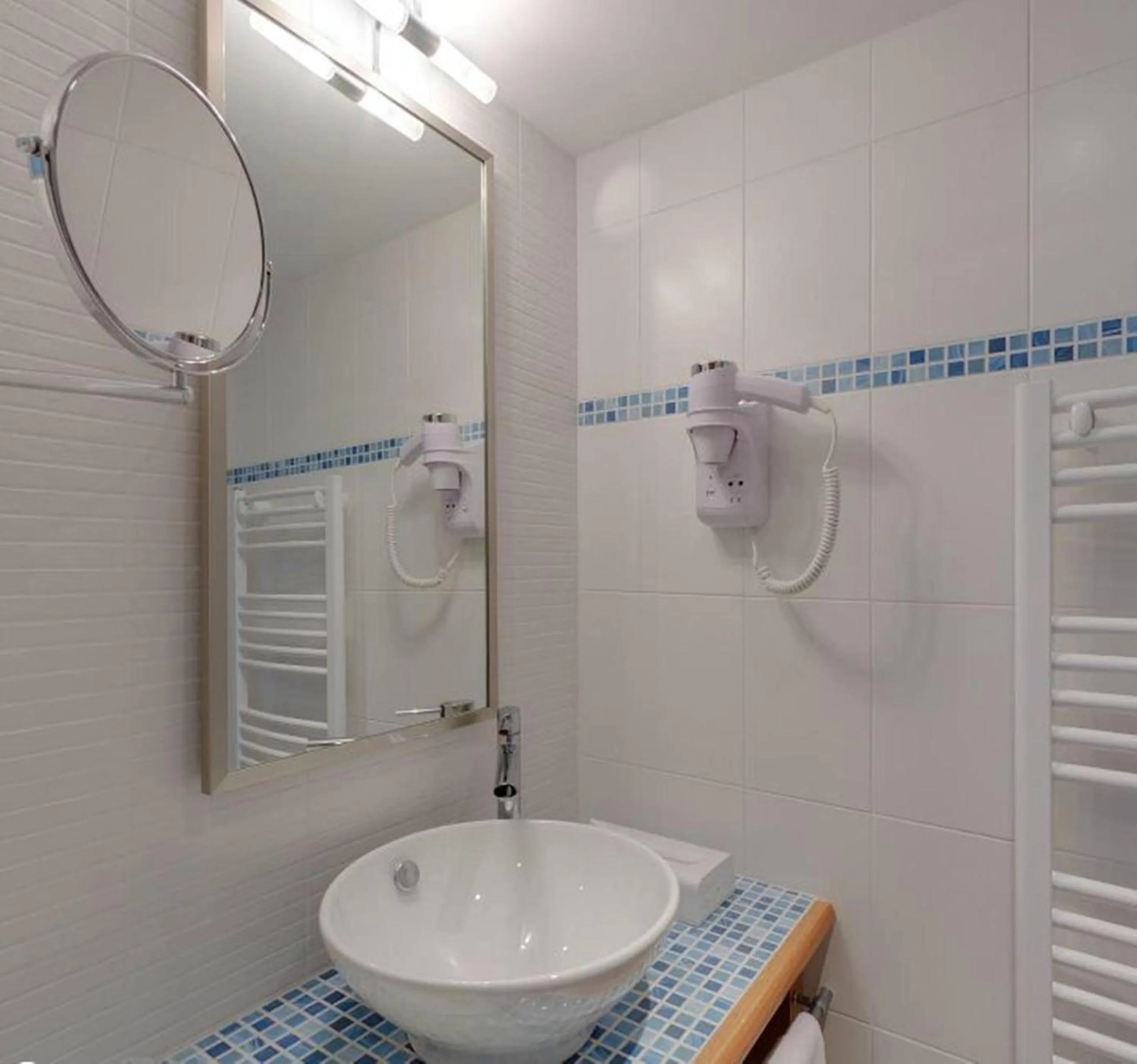 Bathroom in Hôtel la Croix Blanche