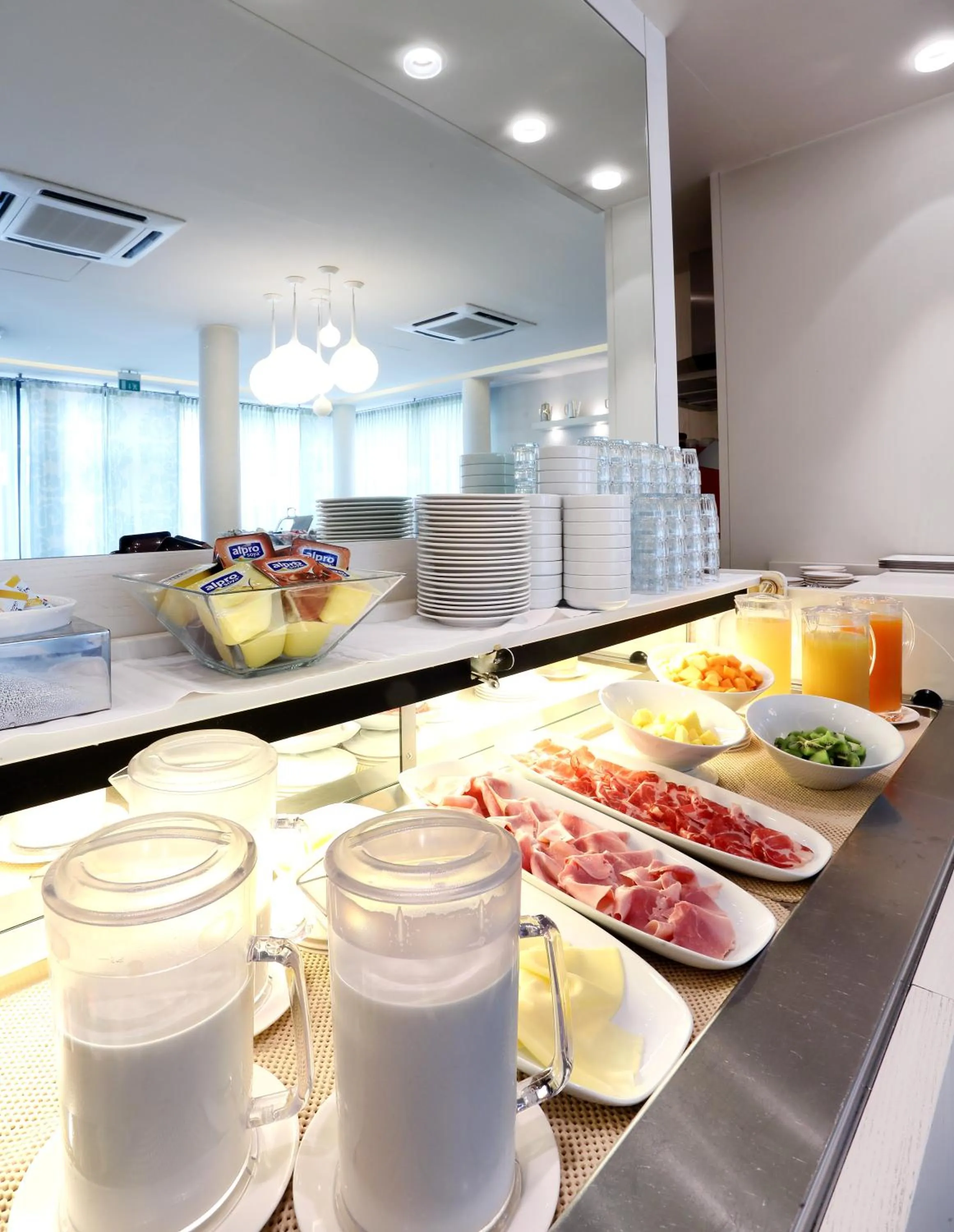 Buffet breakfast in Hotel La Torretta